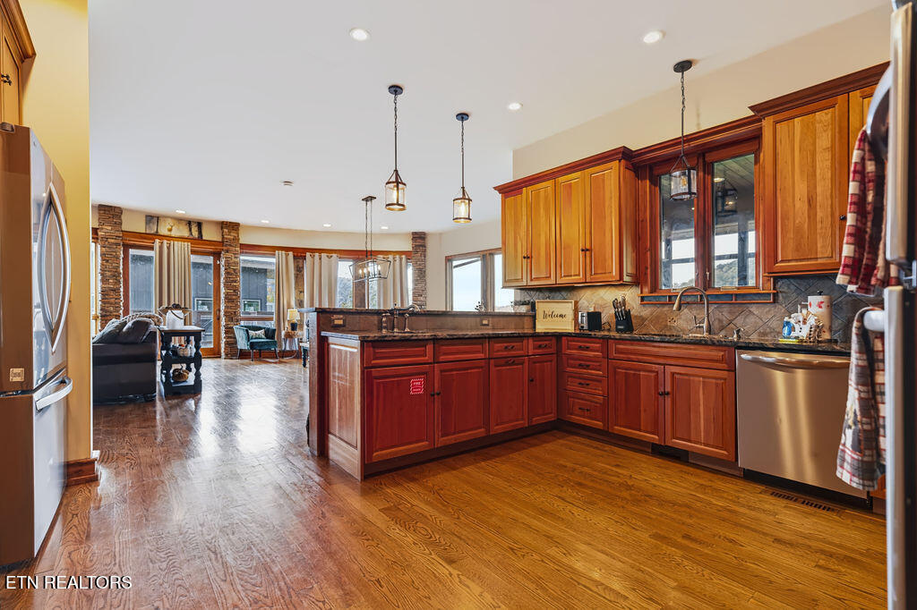1441 Mountain Ash Way Sevierville TN 37876