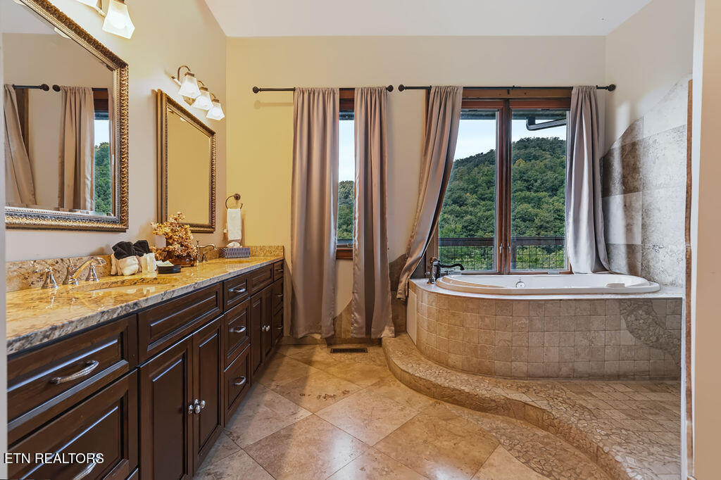 1441 Mountain Ash Way Sevierville TN 37876