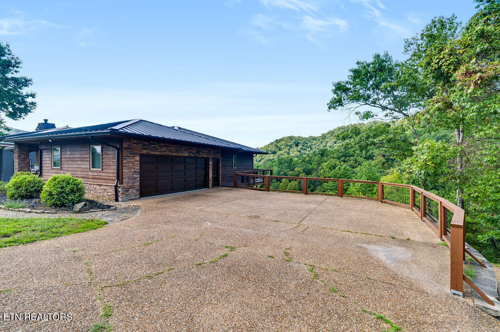 1441 Mountain Ash Way Sevierville TN 37876