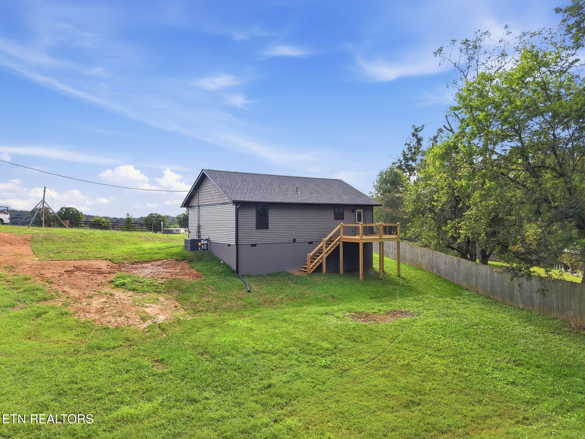 207 Long Hollow Road Clinton TN 37716