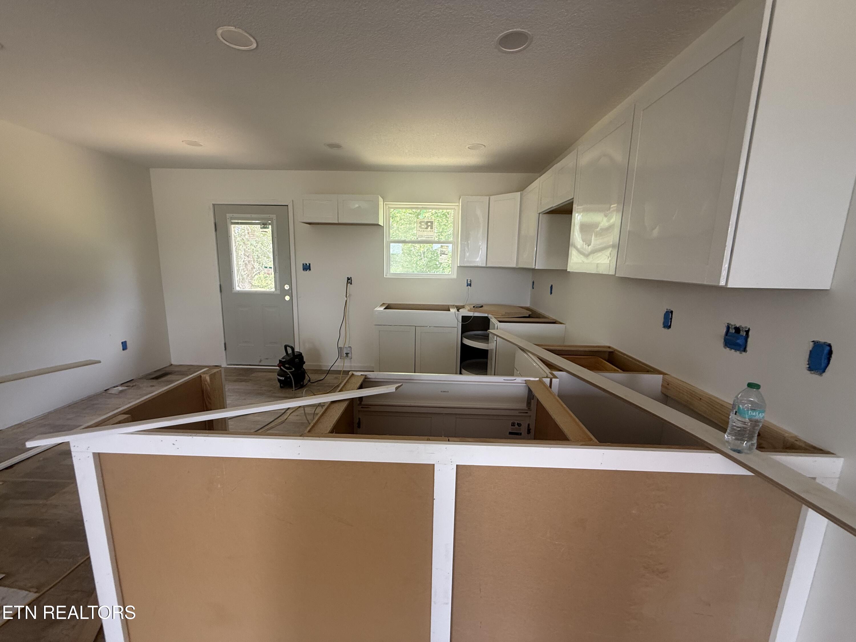207 Long Hollow Road Clinton TN 37716