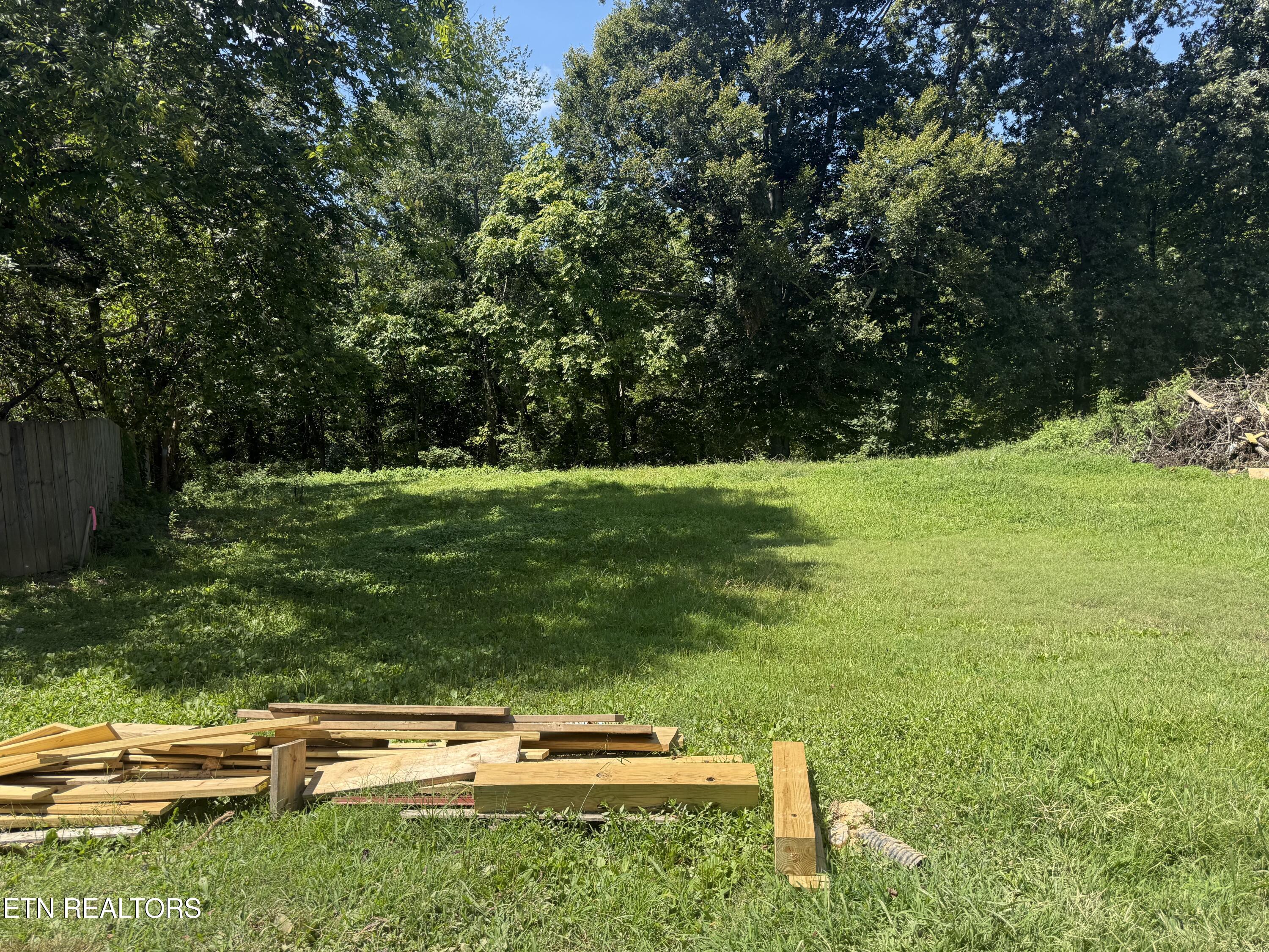 207 Long Hollow Road Clinton TN 37716