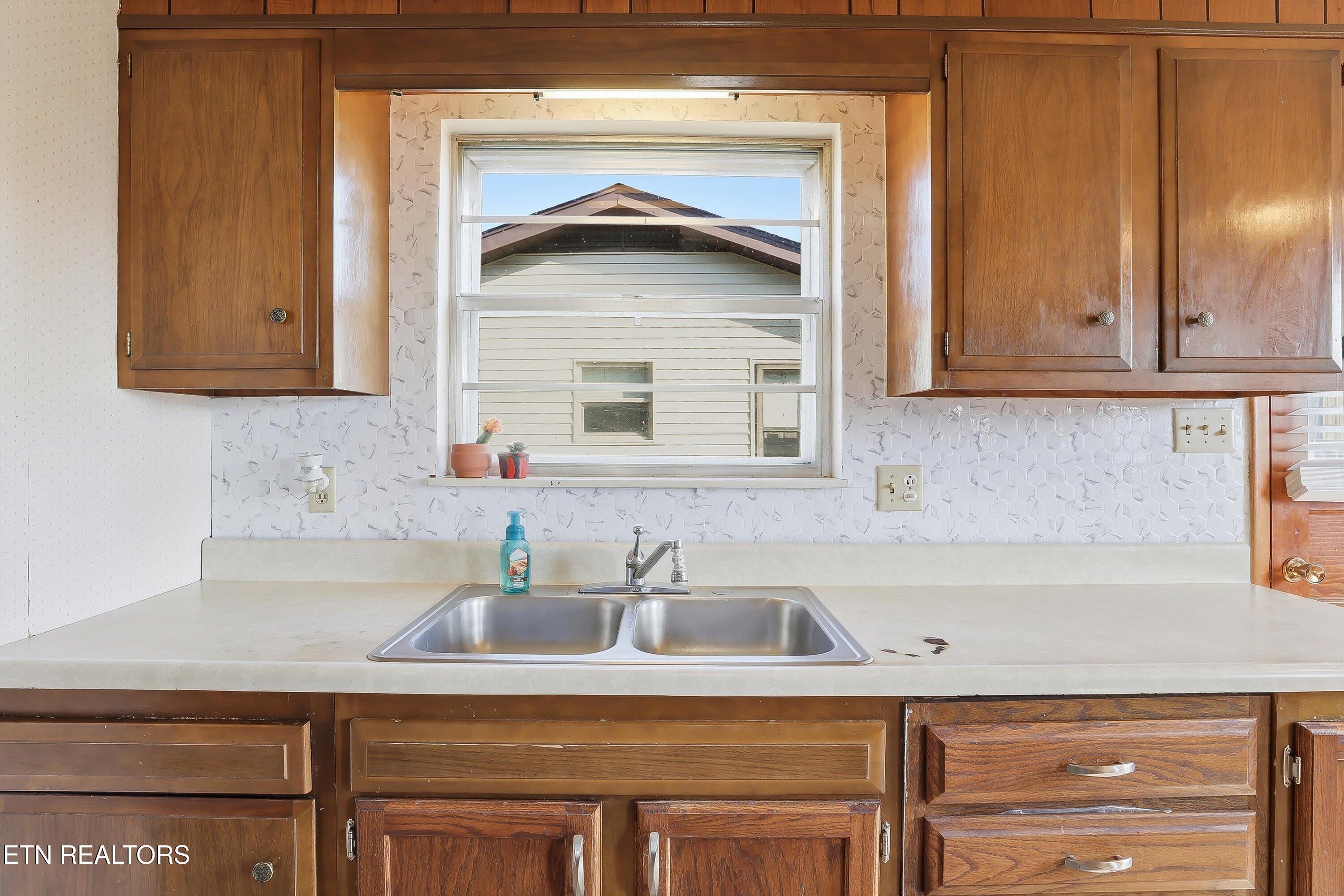 6304 Trailhead Circle Knoxville TN 37920