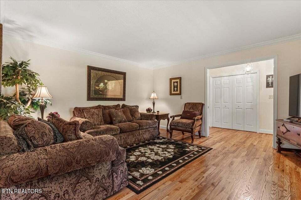 1101 Brentwood Drive Etowah TN 37331