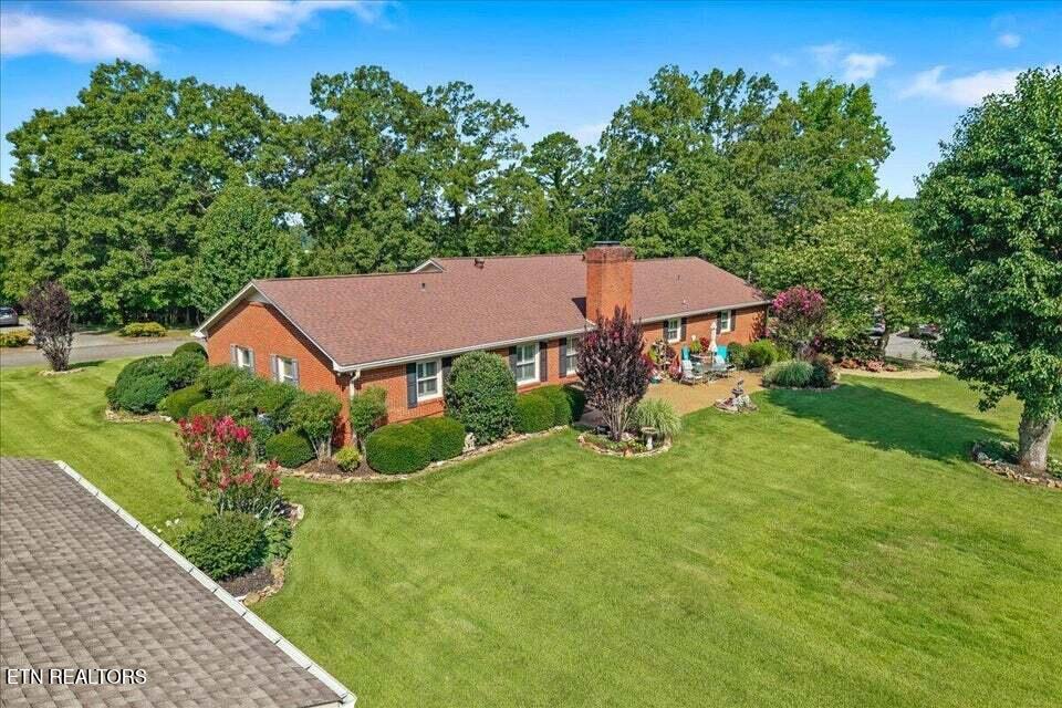 1101 Brentwood Drive Etowah TN 37331
