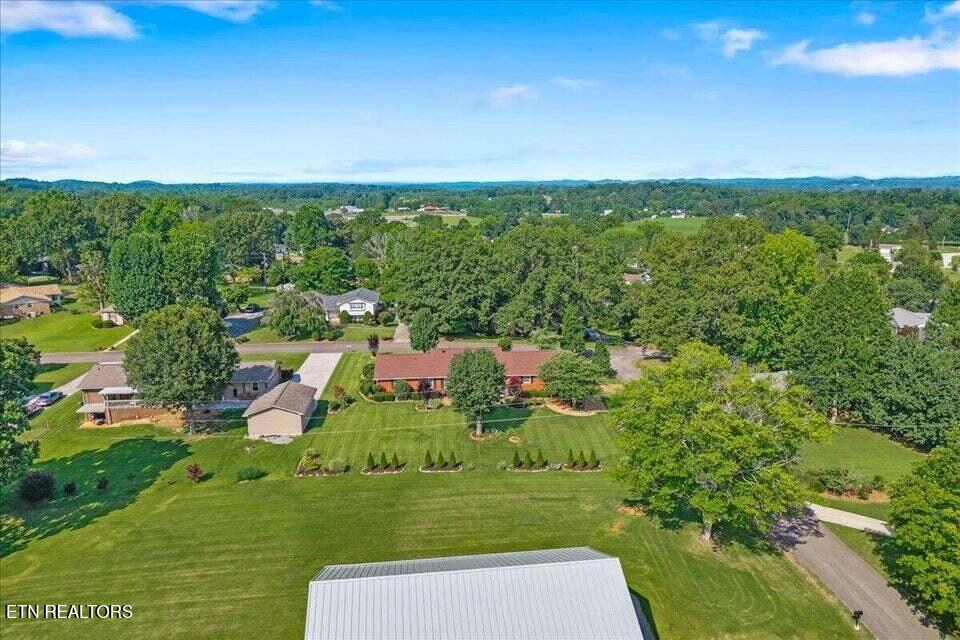 1101 Brentwood Drive Etowah TN 37331