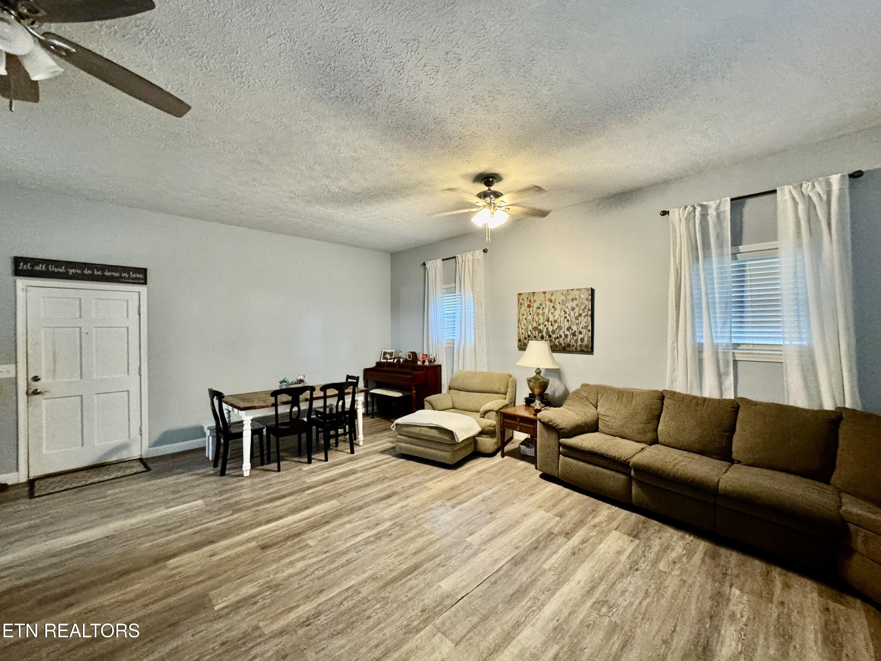 128 Bettis Lane Kingston TN 37763