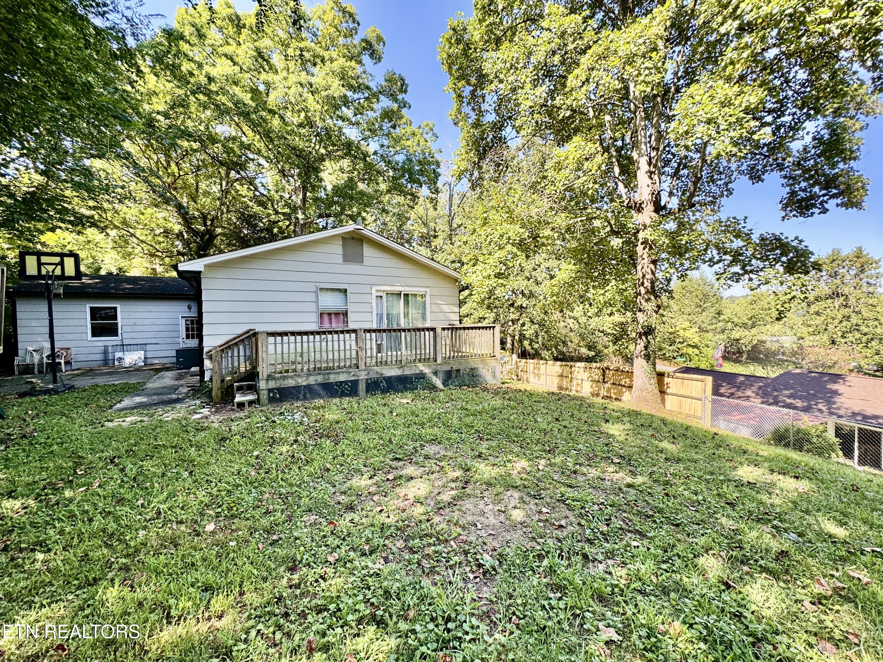 128 Bettis Lane Kingston TN 37763