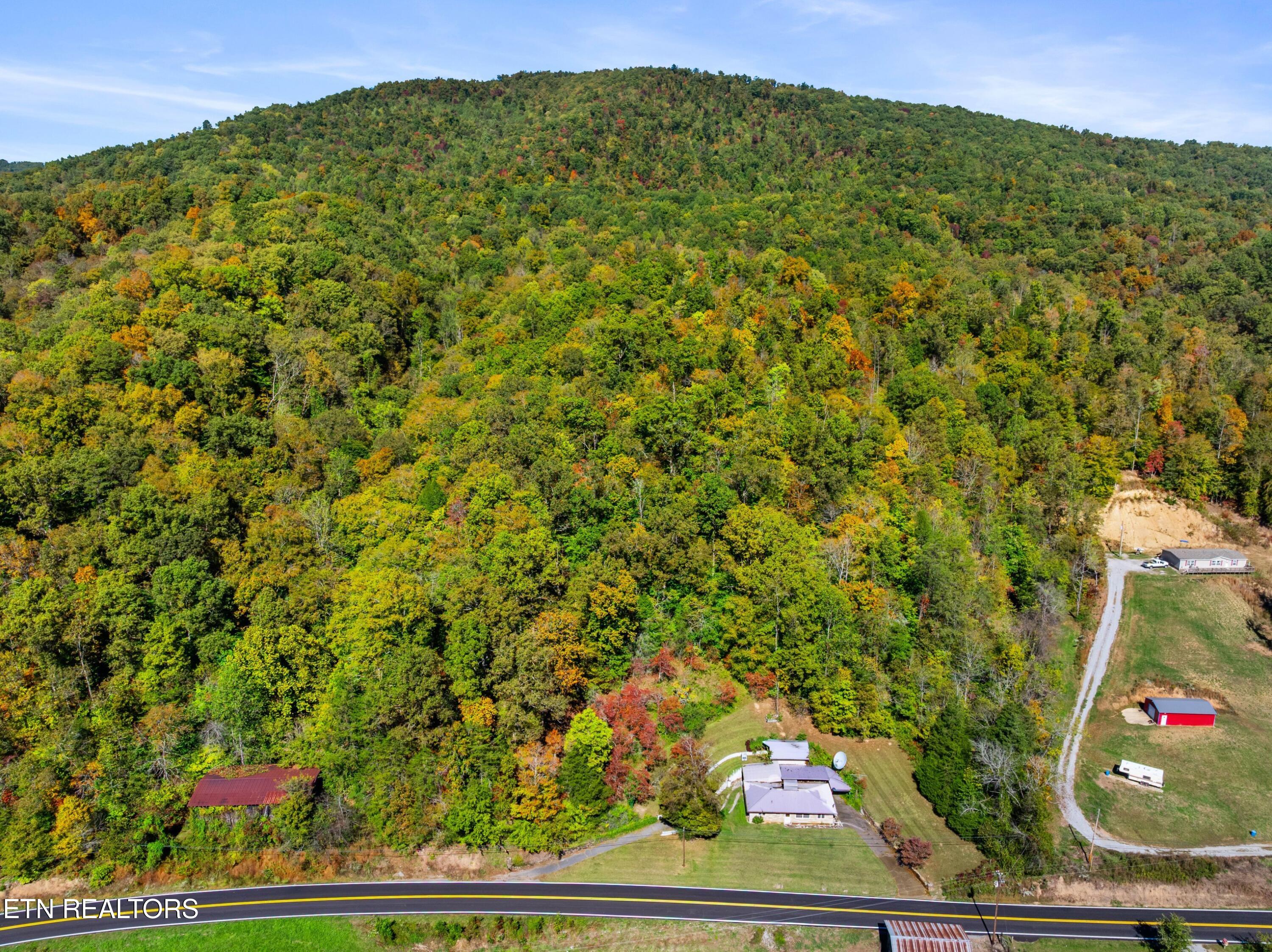 1435 Tn-33 Tazewell TN 37879
