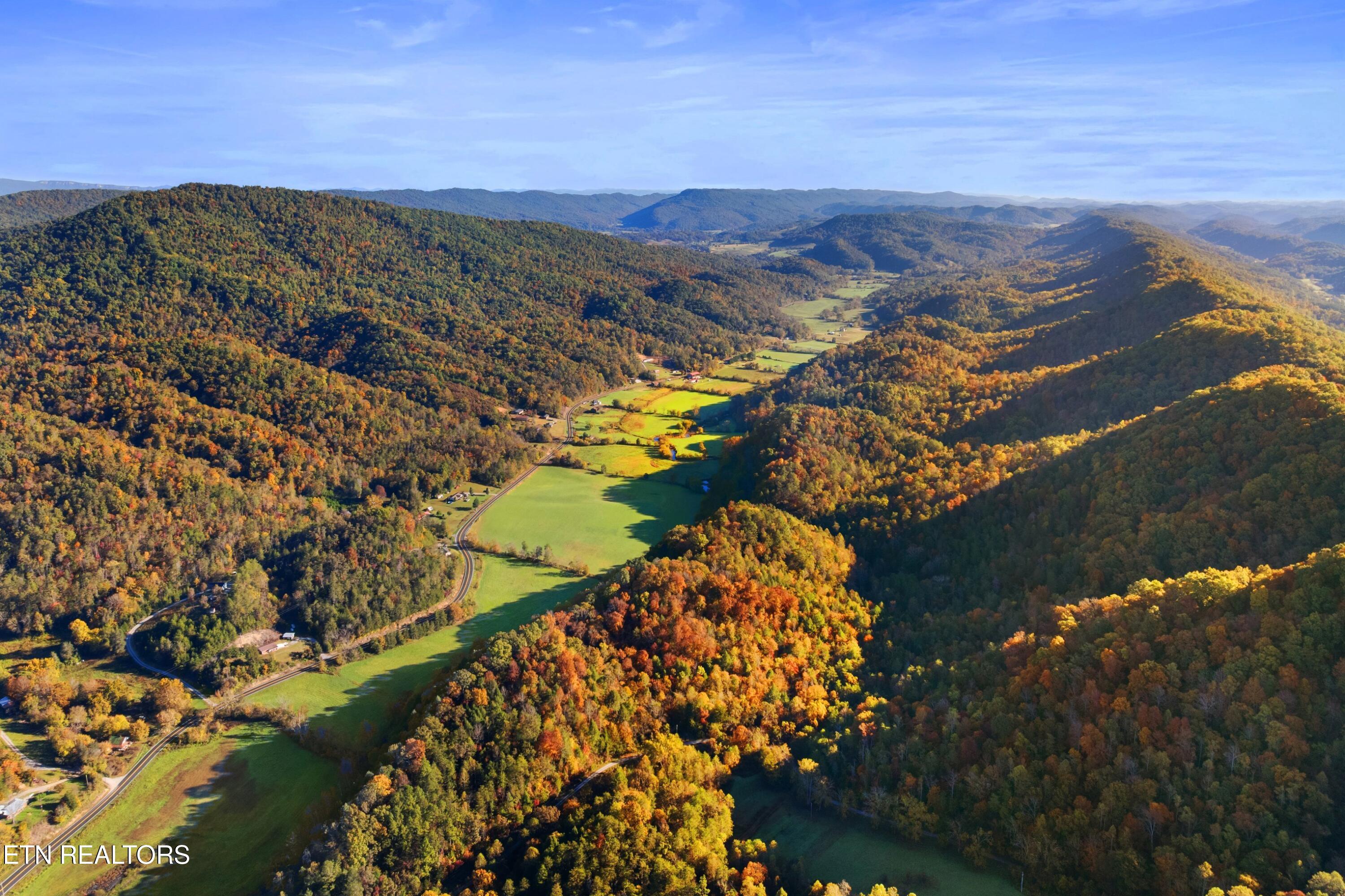 1435 Tn-33 Tazewell TN 37879