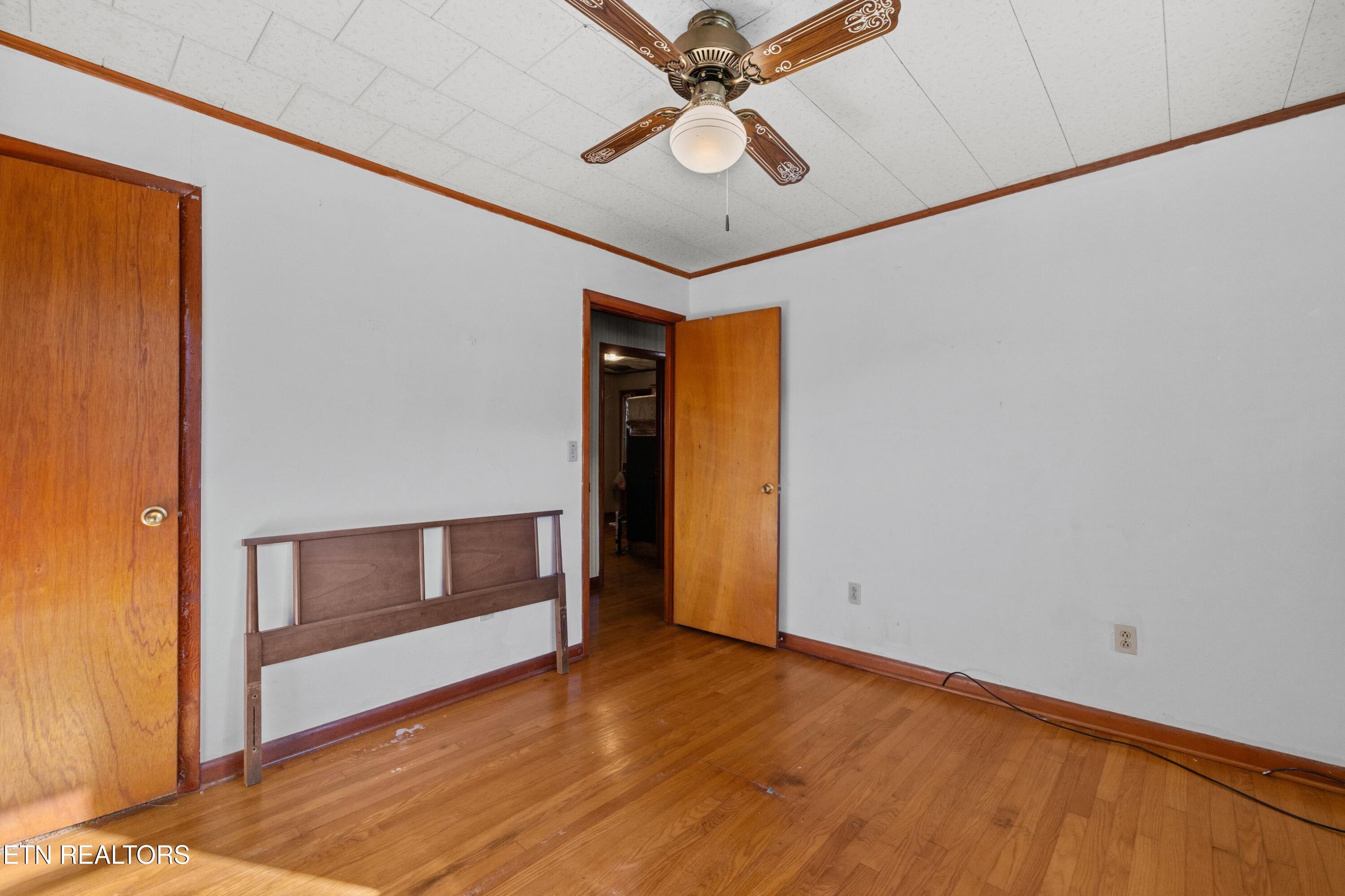 1435 Tn-33 Tazewell TN 37879