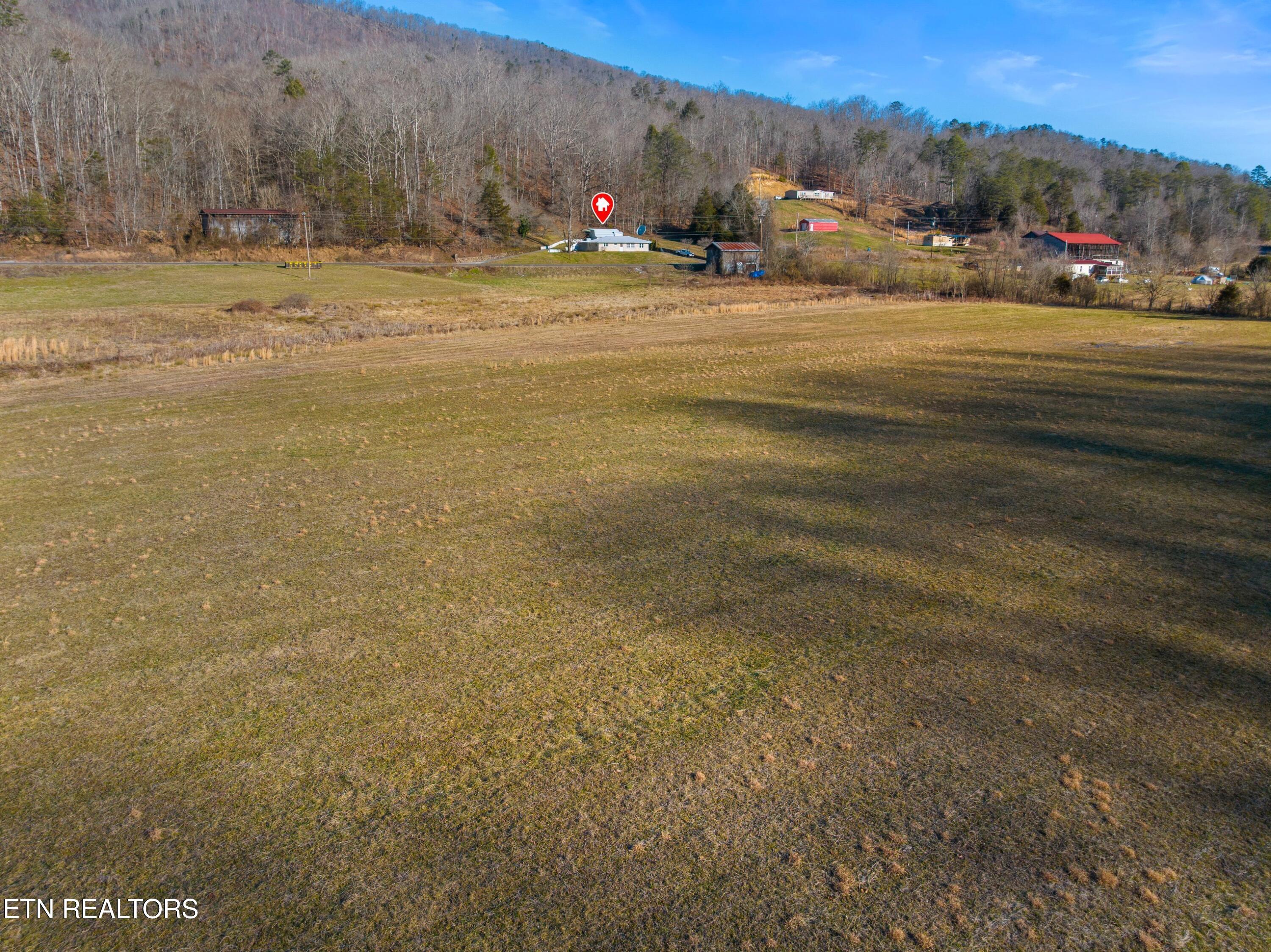 1435 Tn-33 Tazewell TN 37879