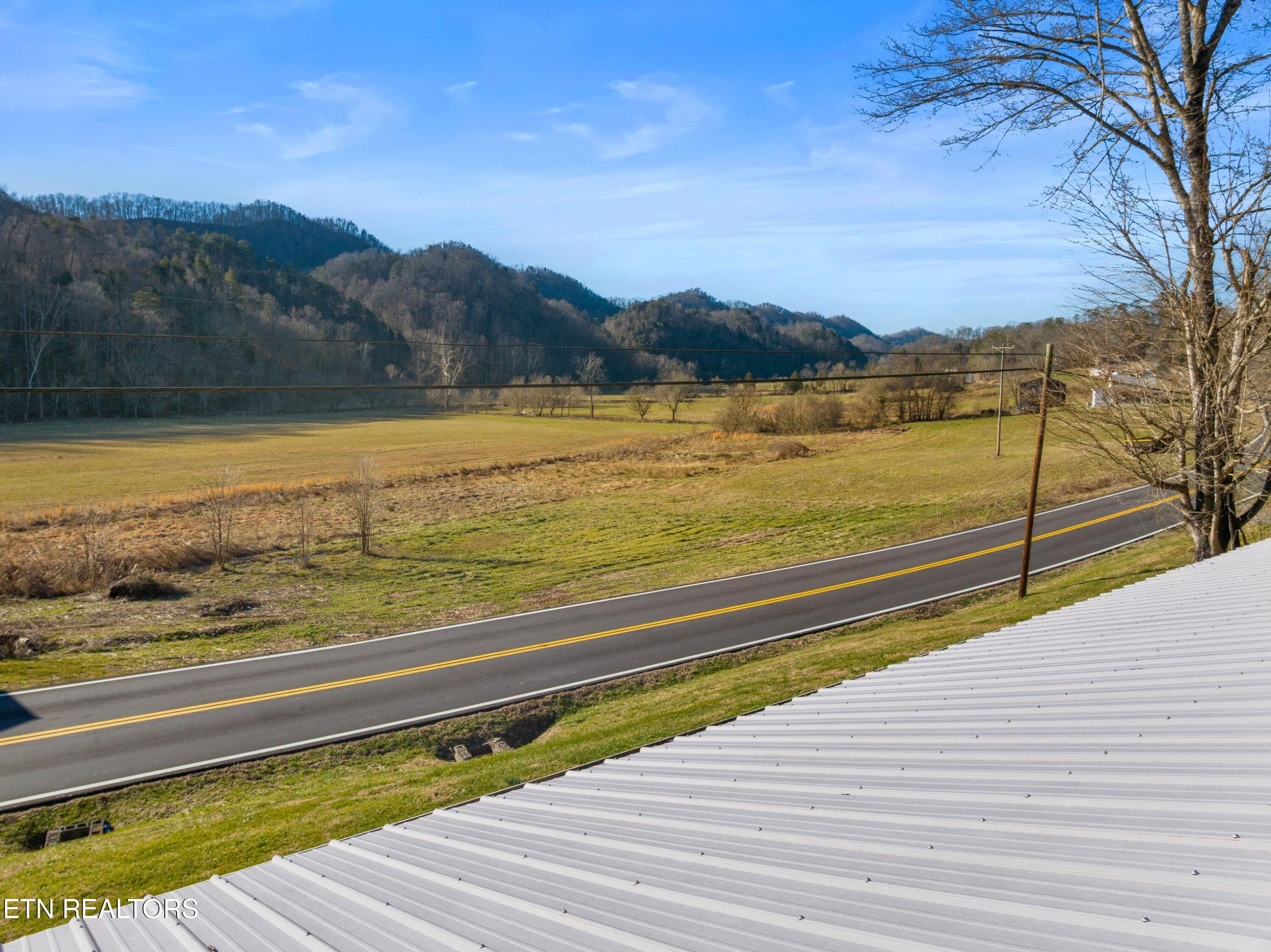 1435 Tn-33 Tazewell TN 37879
