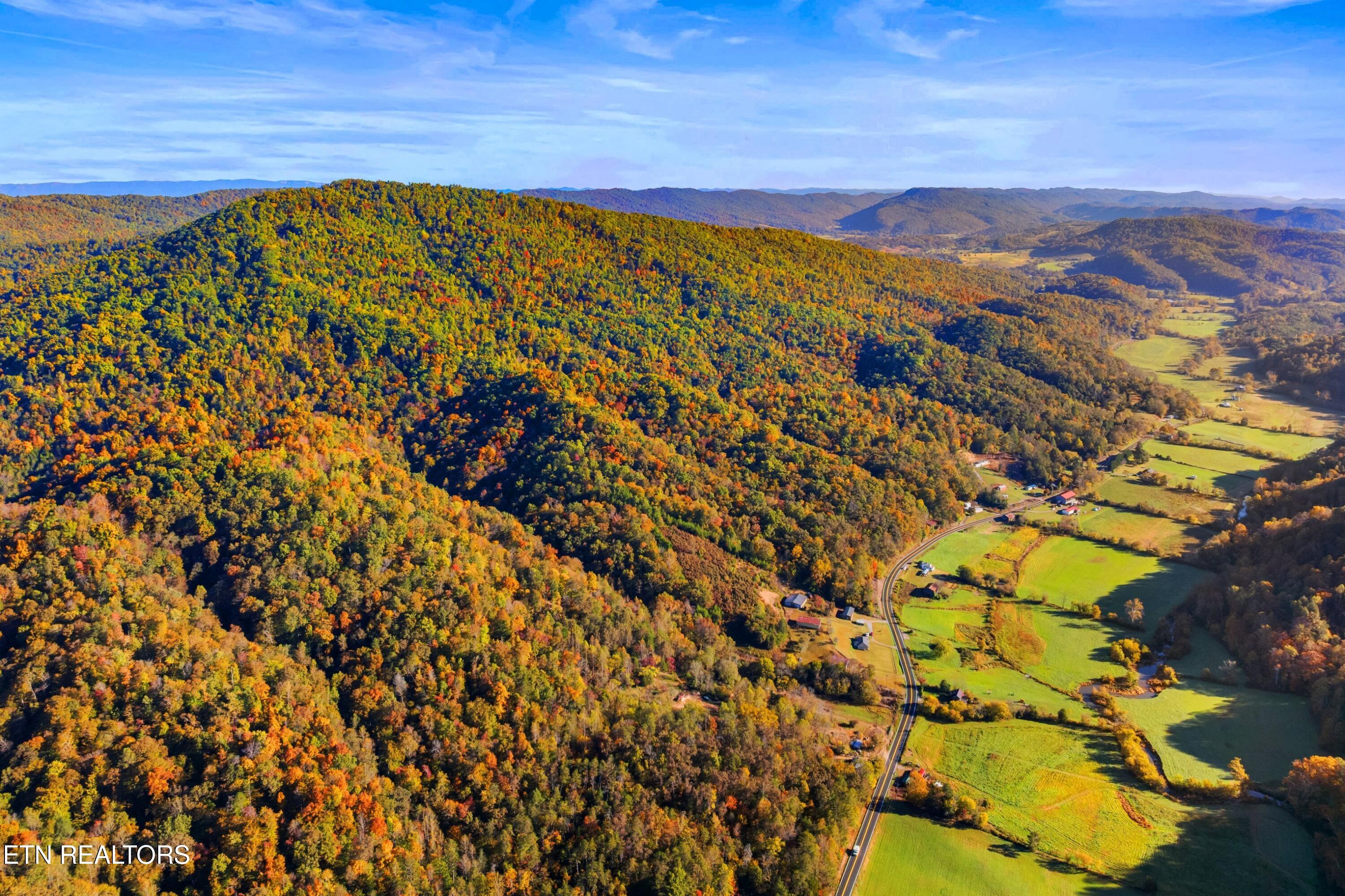 1435 Tn-33 Tazewell TN 37879