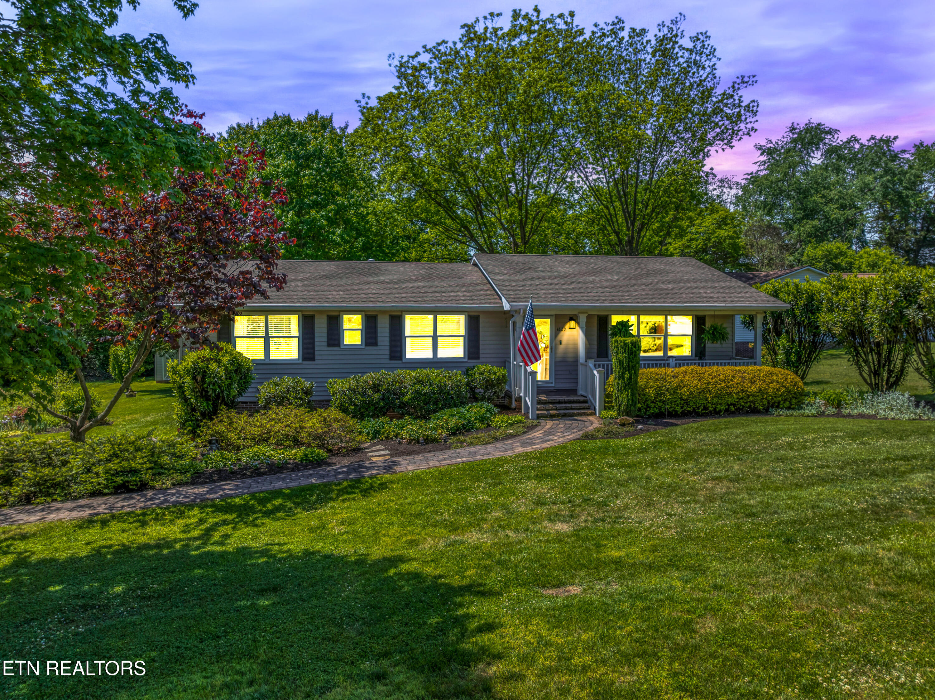 1829 Maggie Street Maryville TN 37803