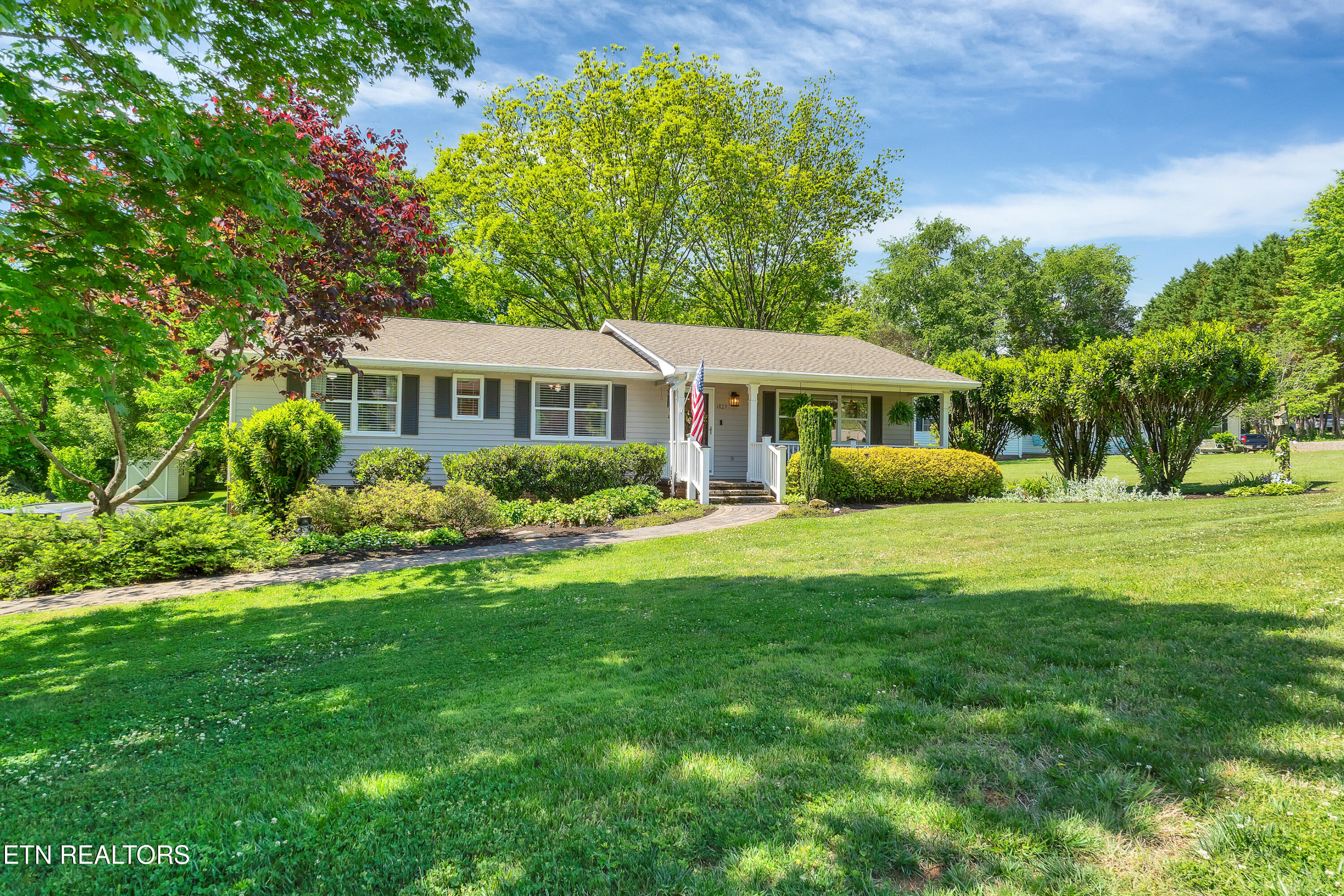 1829 Maggie Street Maryville TN 37803