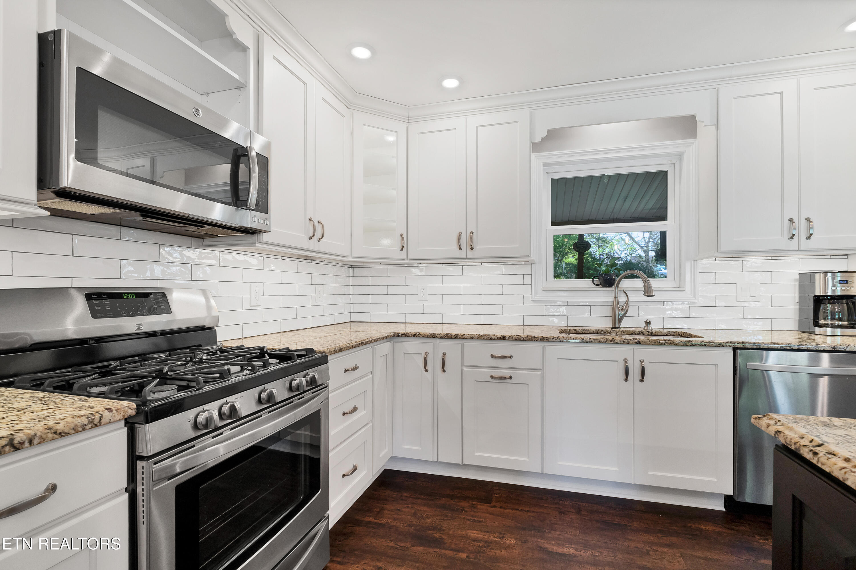 1829 Maggie Street Maryville TN 37803