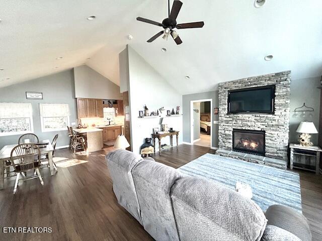 5987 Hopi Way Del Rio TN 37727