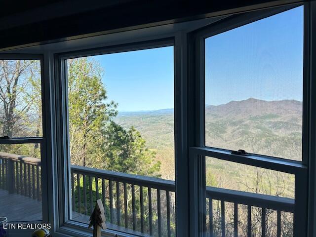 5987 Hopi Way Del Rio TN 37727