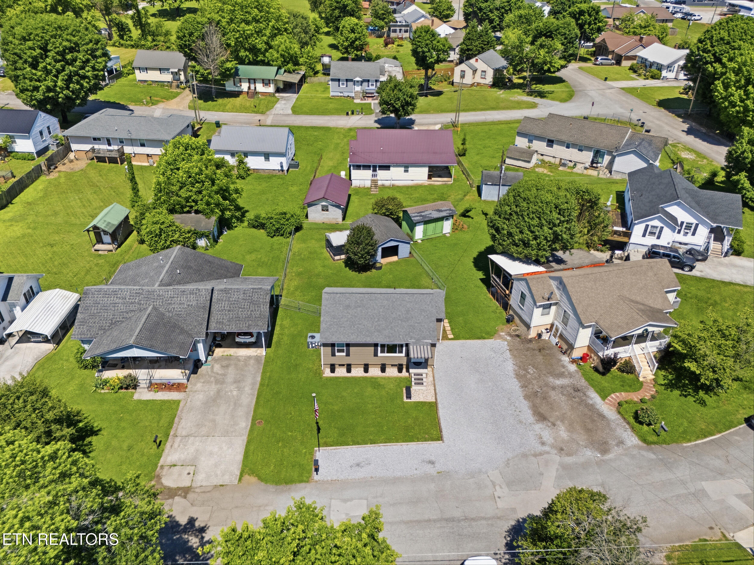 1128 Huffland Drive Loudon TN 37774