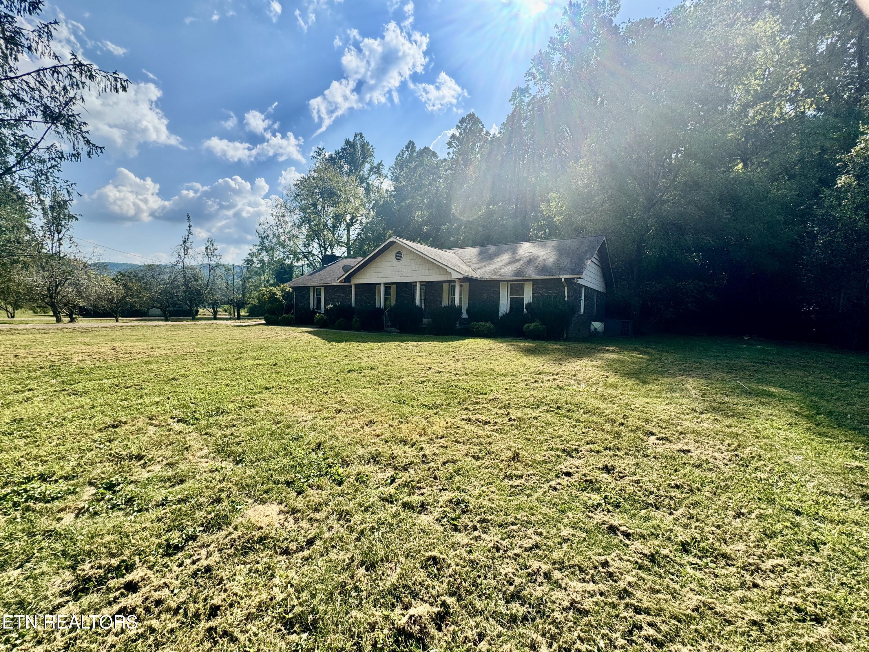 1588 Highway 116 Caryville TN 37714