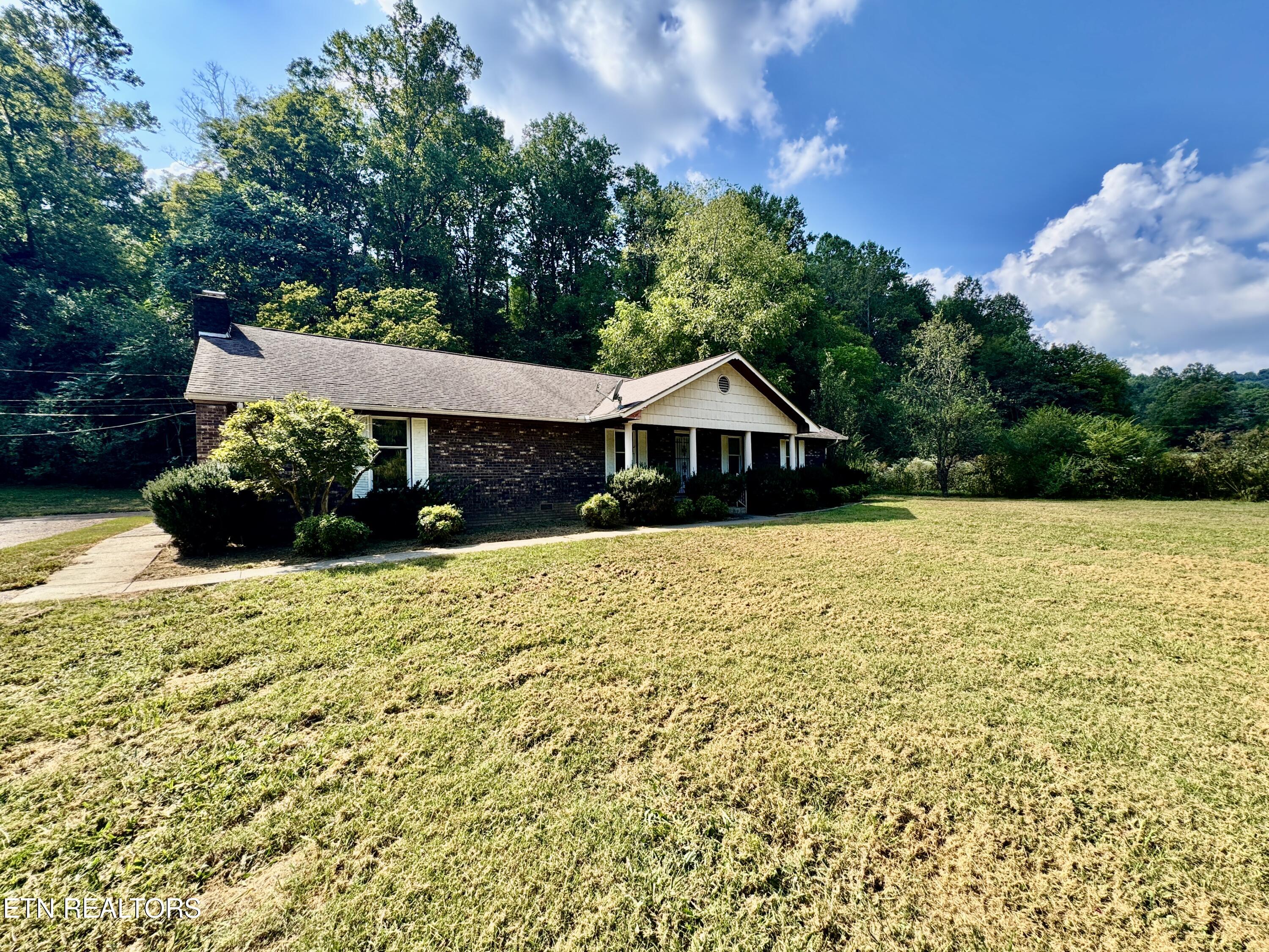 1588 Highway 116 Caryville TN 37714