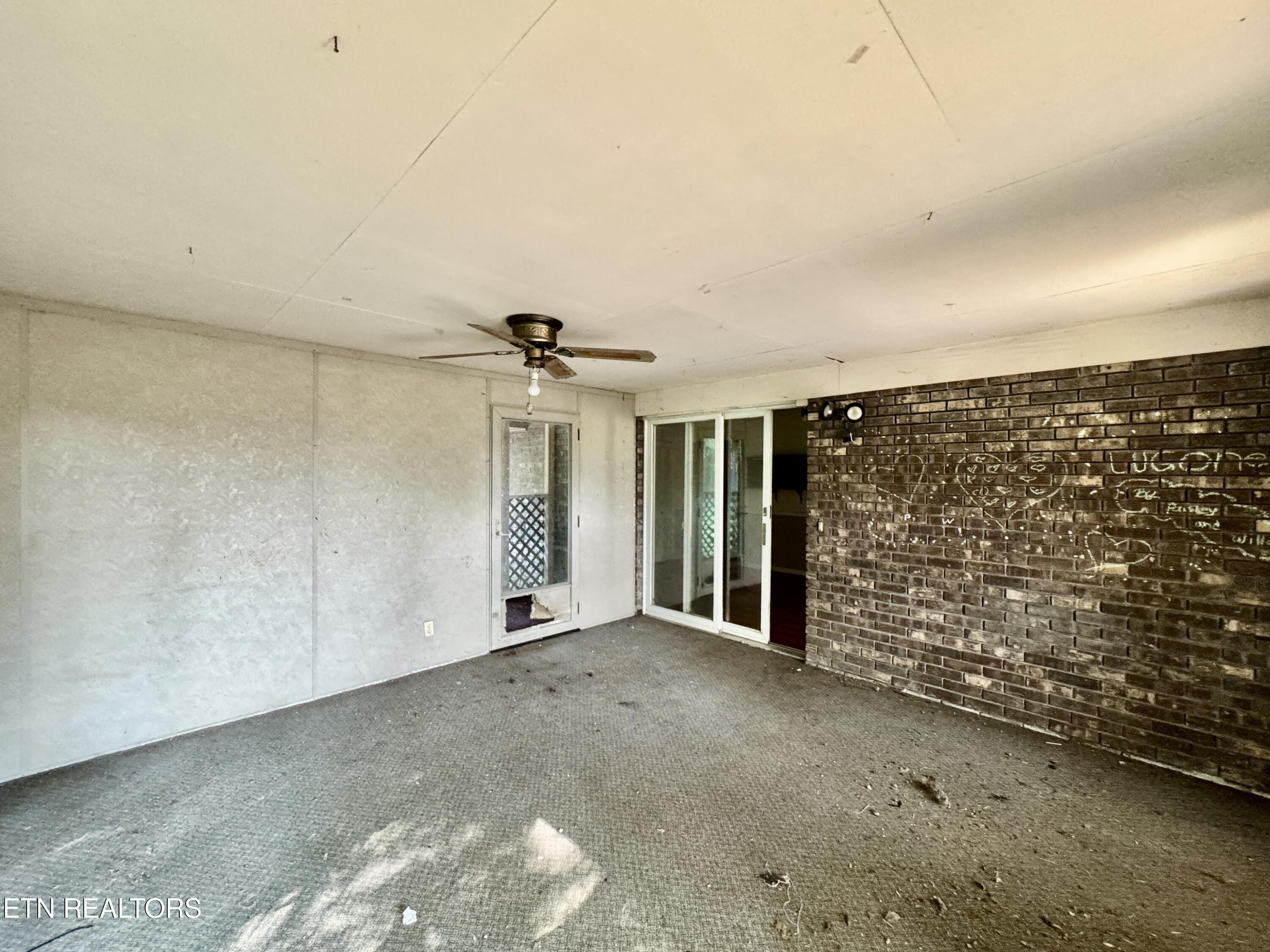 1588 Highway 116 Caryville TN 37714