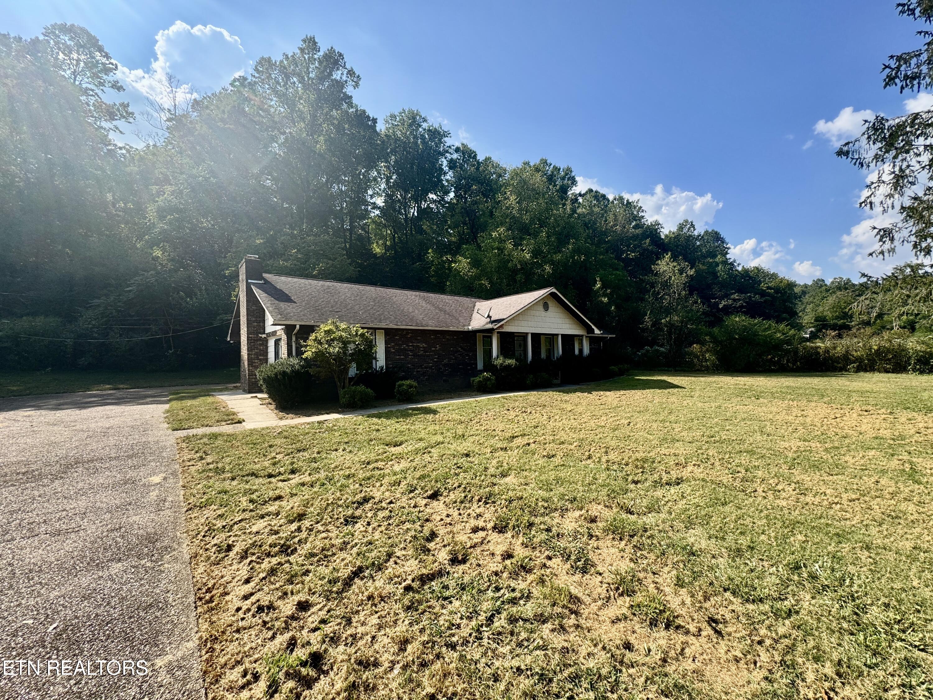 1588 Highway 116 Caryville TN 37714