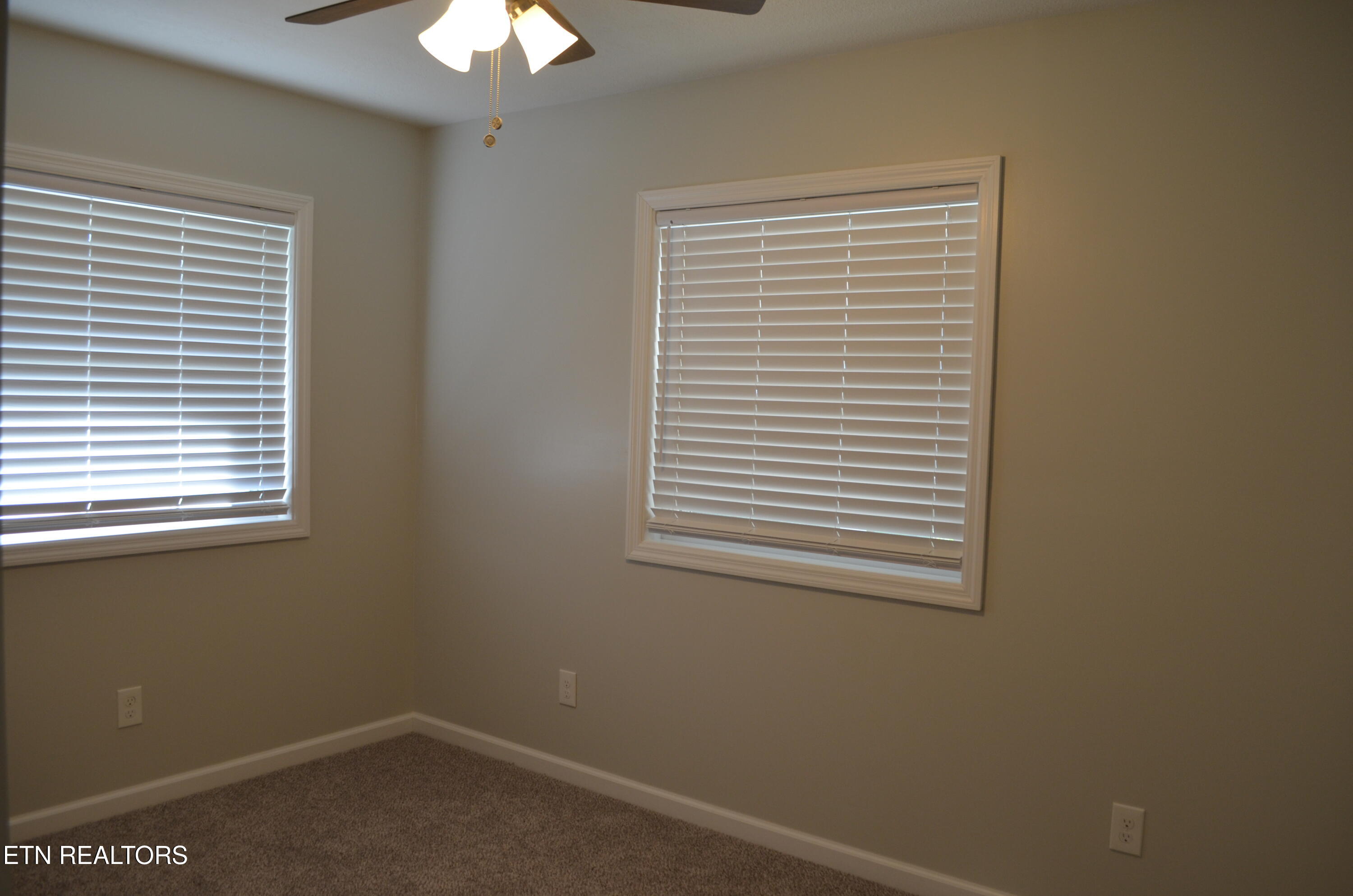 106 Cedar Lane Oak Ridge TN 37830