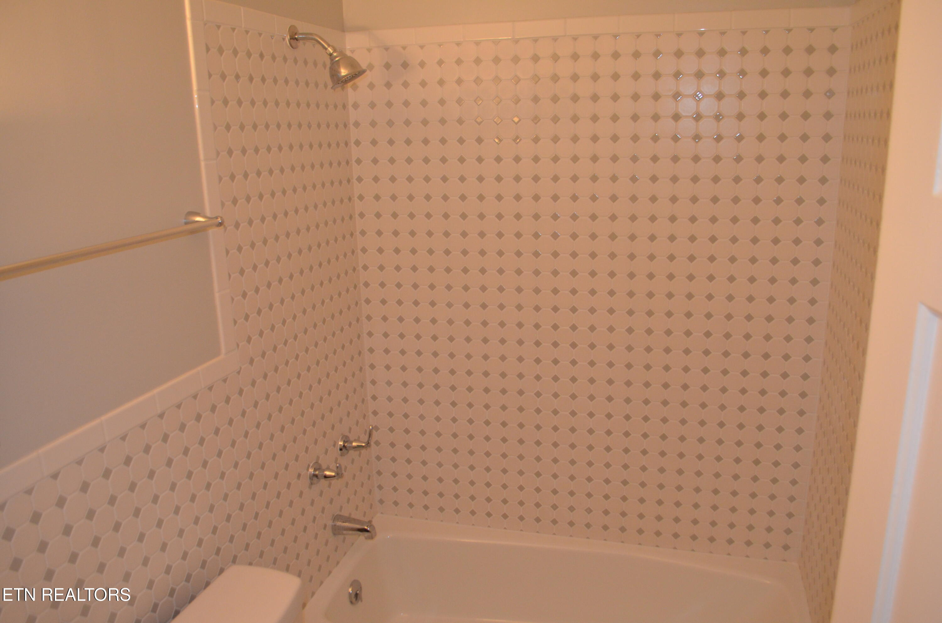 106 Cedar Lane Oak Ridge TN 37830