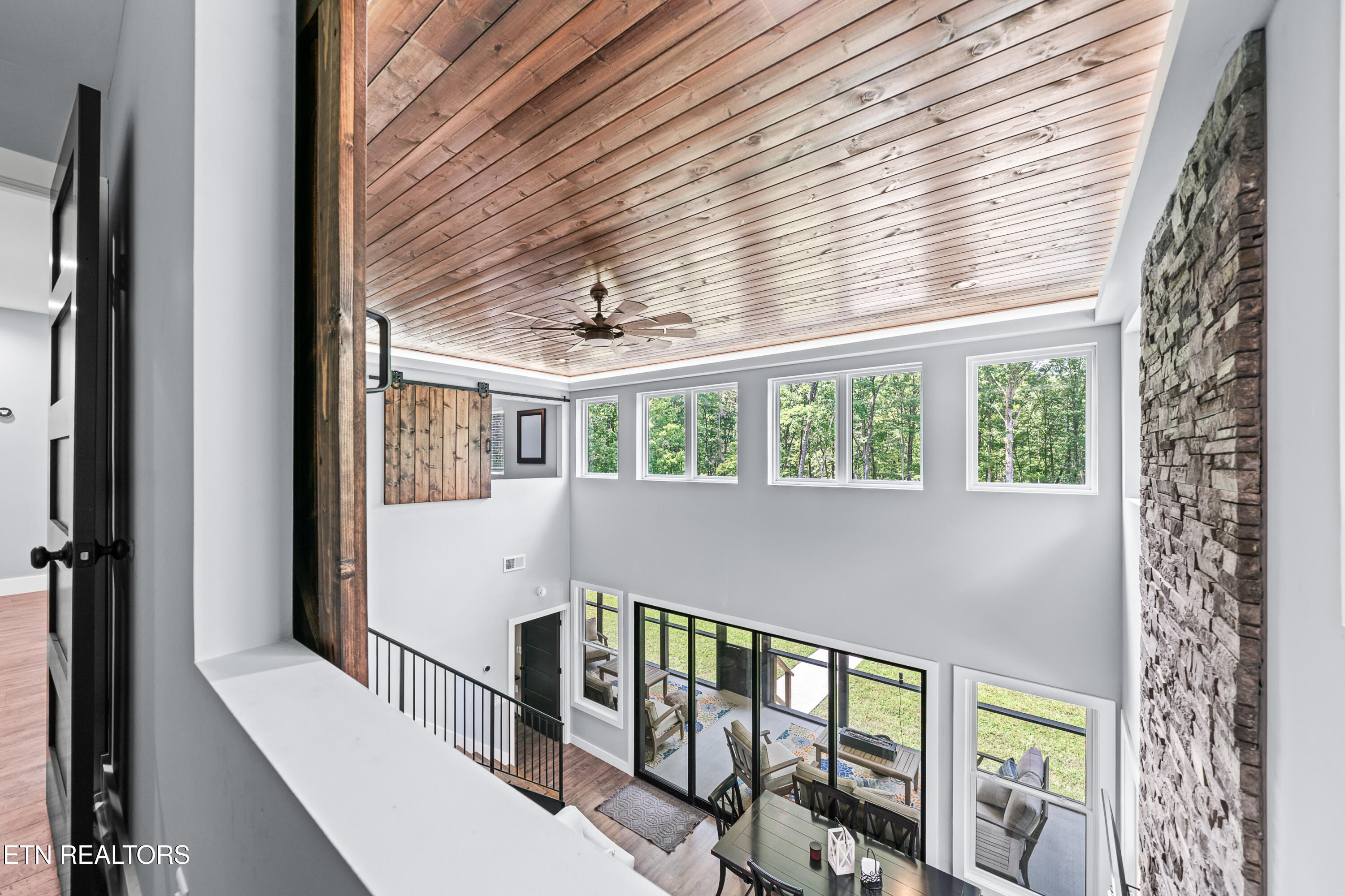 1532 E Overlook Road Monterey TN 38574