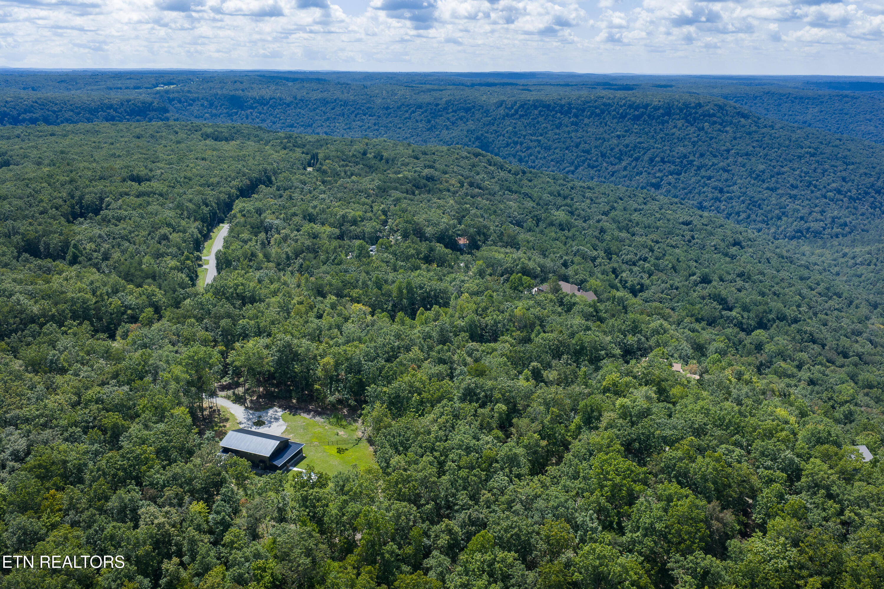 1532 E Overlook Road Monterey TN 38574