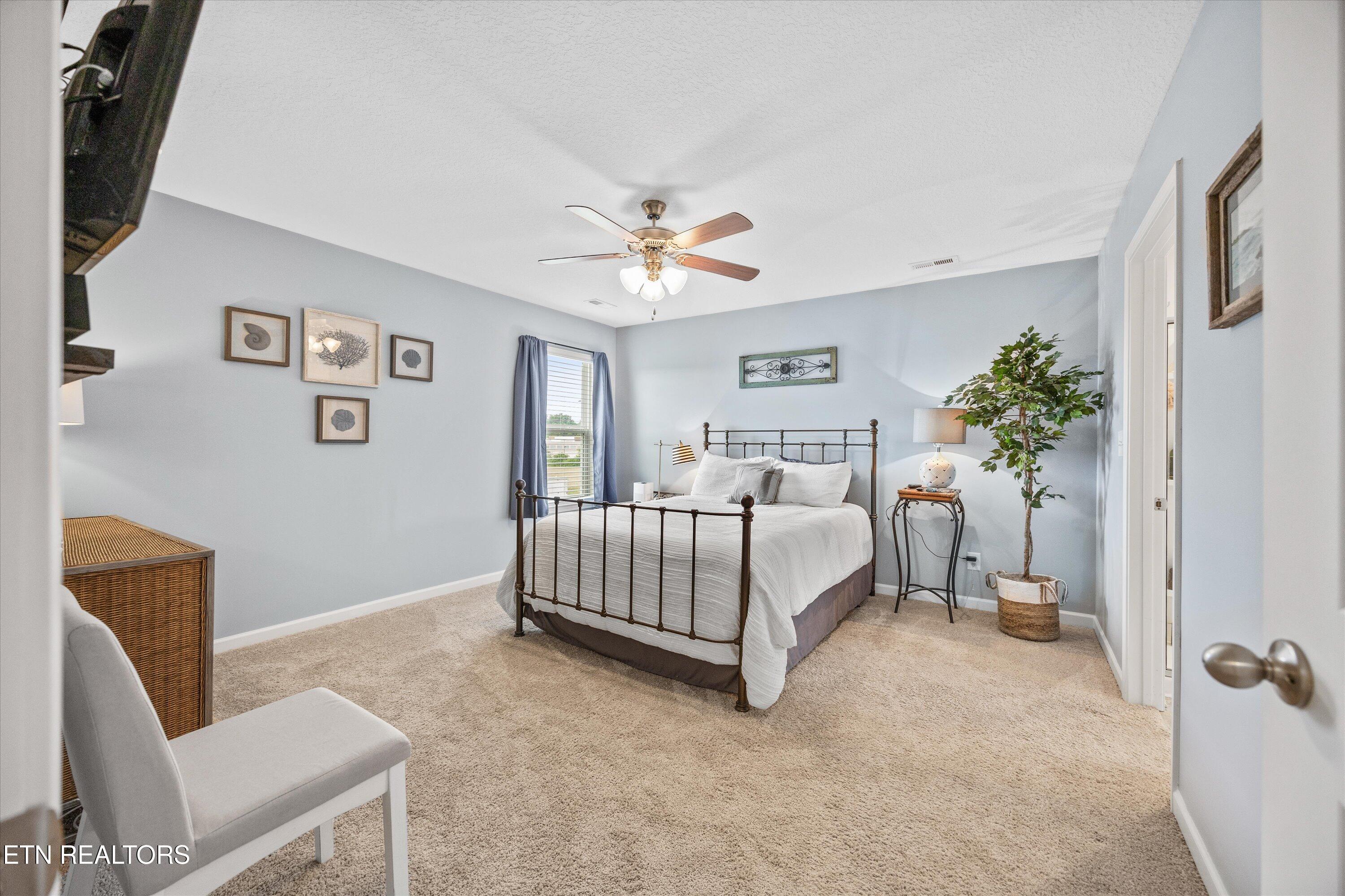 7 Chestnut Court Clinton TN 37716