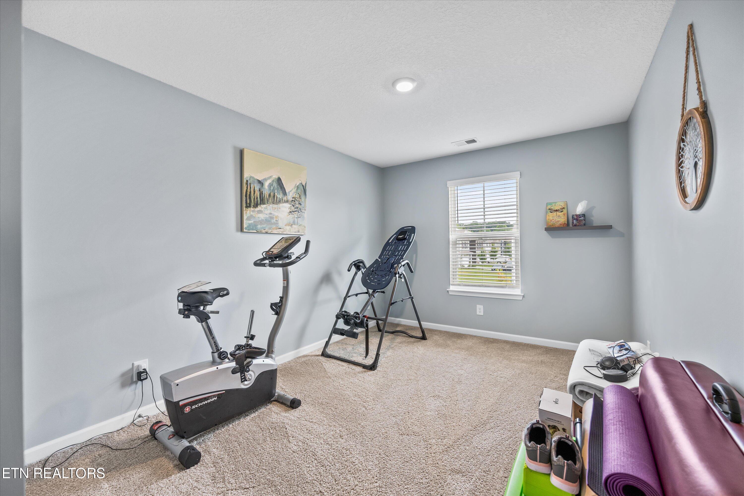 7 Chestnut Court Clinton TN 37716