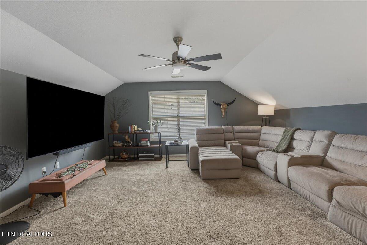 821 Clover Fields Lane Knoxville TN 37932