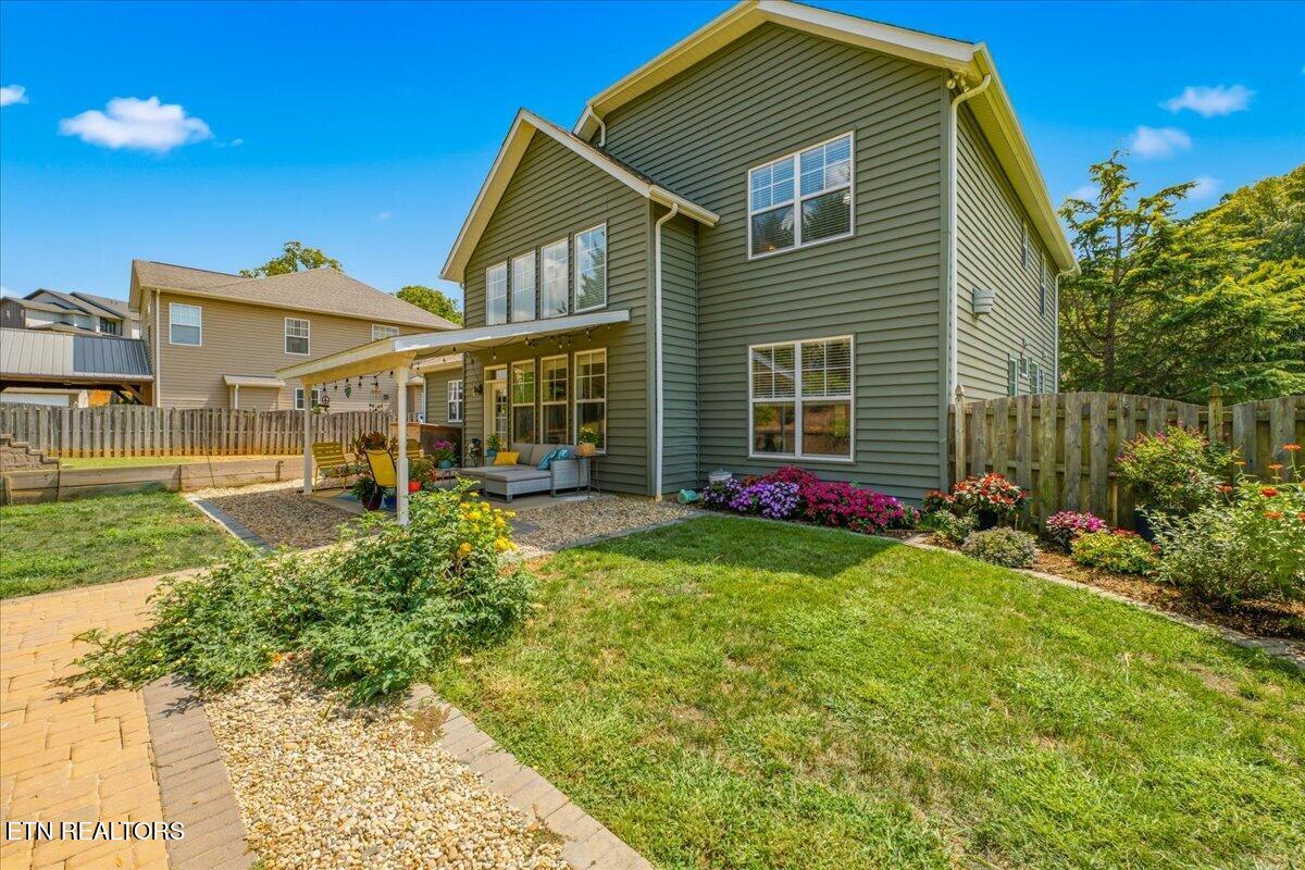 821 Clover Fields Lane Knoxville TN 37932