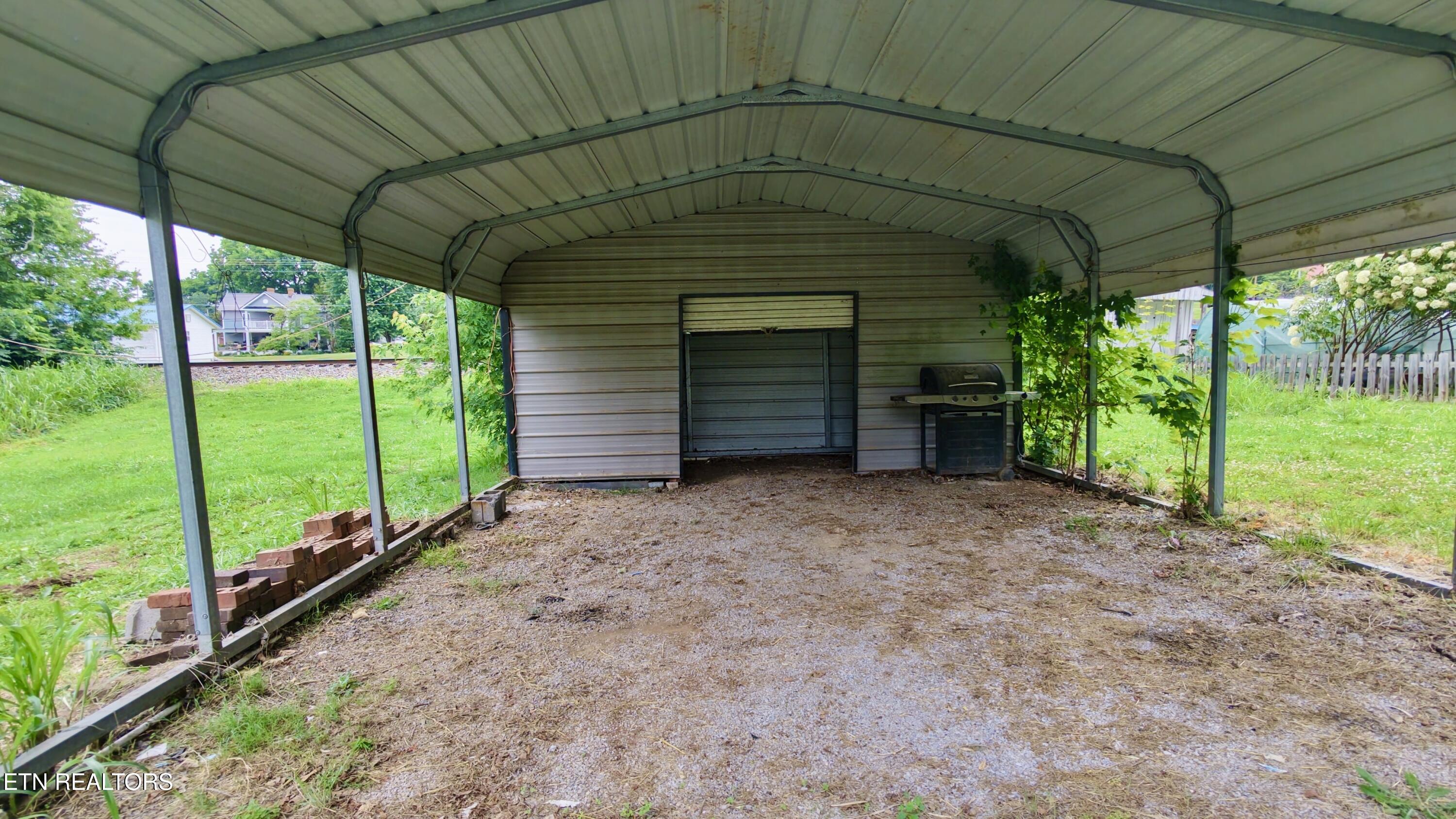1529 Creamery Street White Pine TN 37890