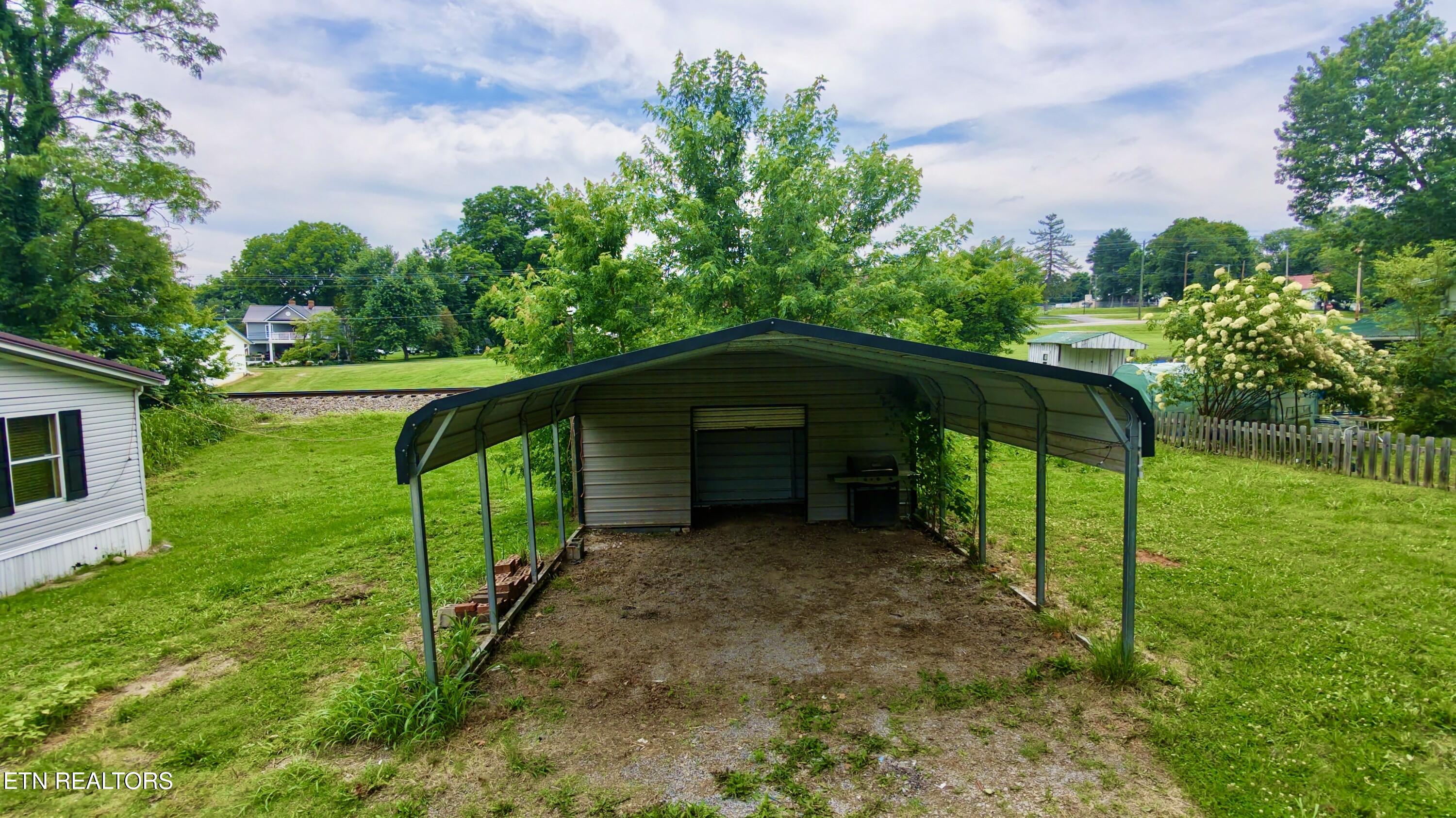 1529 Creamery Street White Pine TN 37890