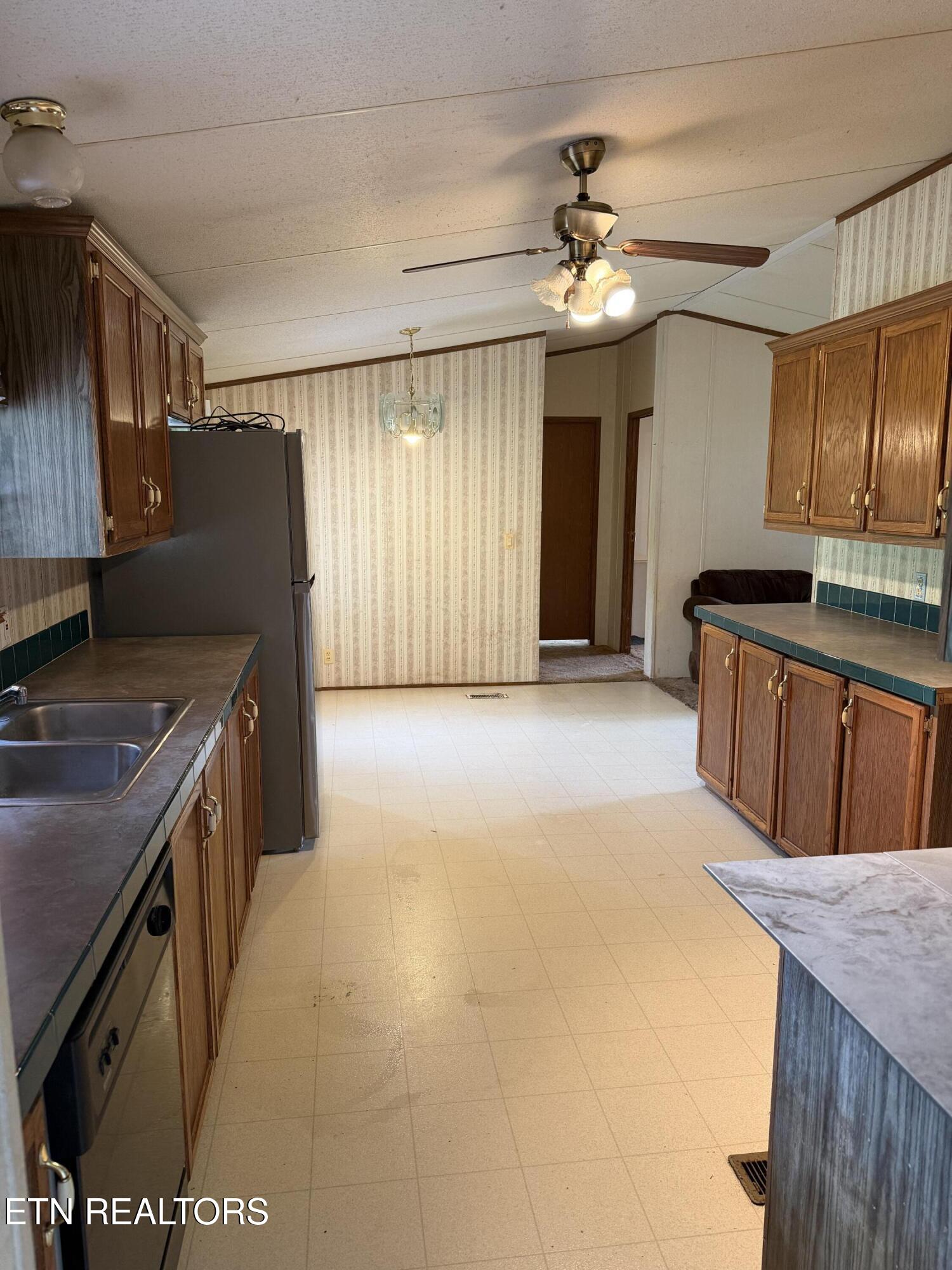 1529 Creamery Street White Pine TN 37890