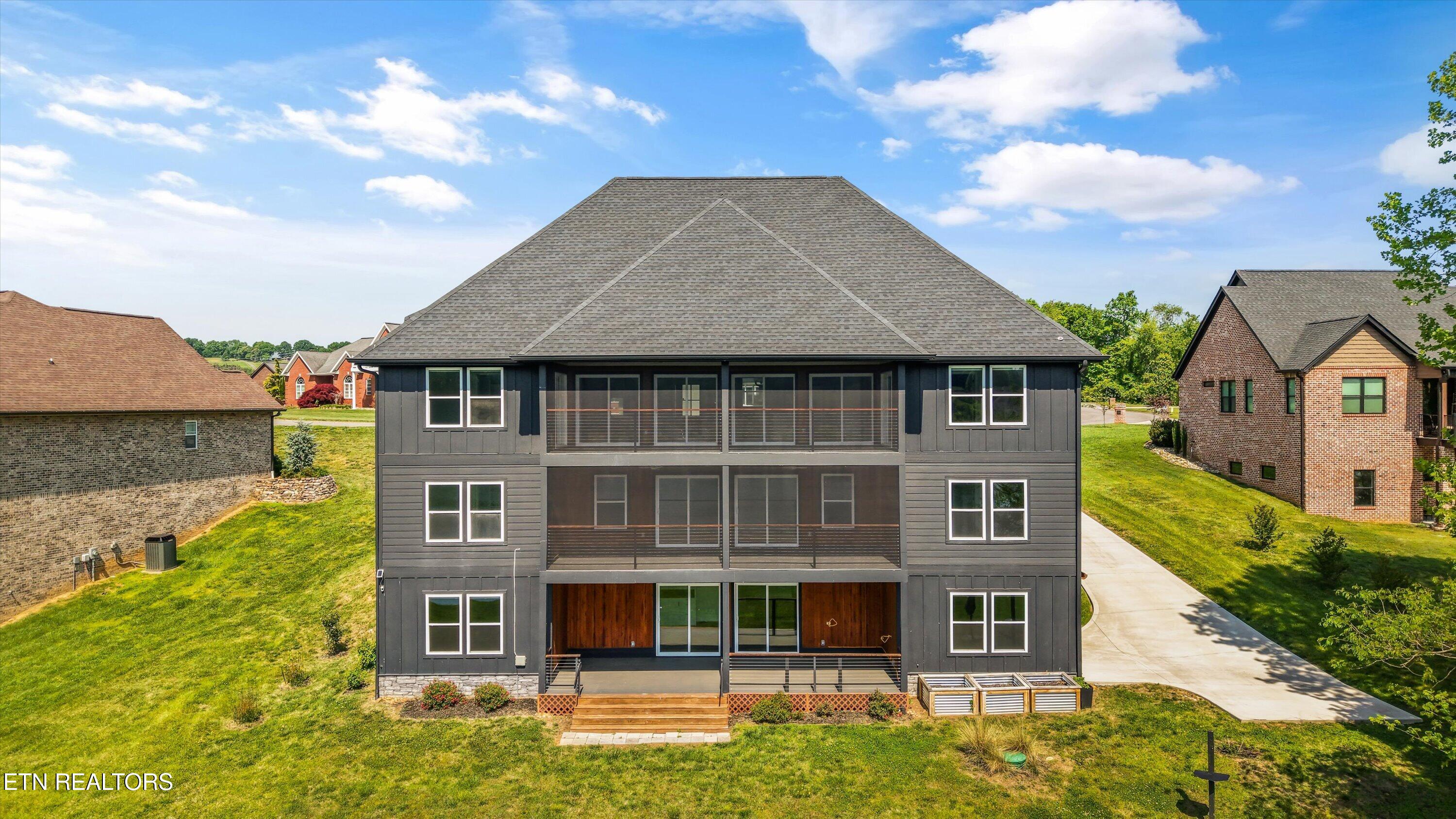 9712 Tranquility Lane Kodak TN 37764