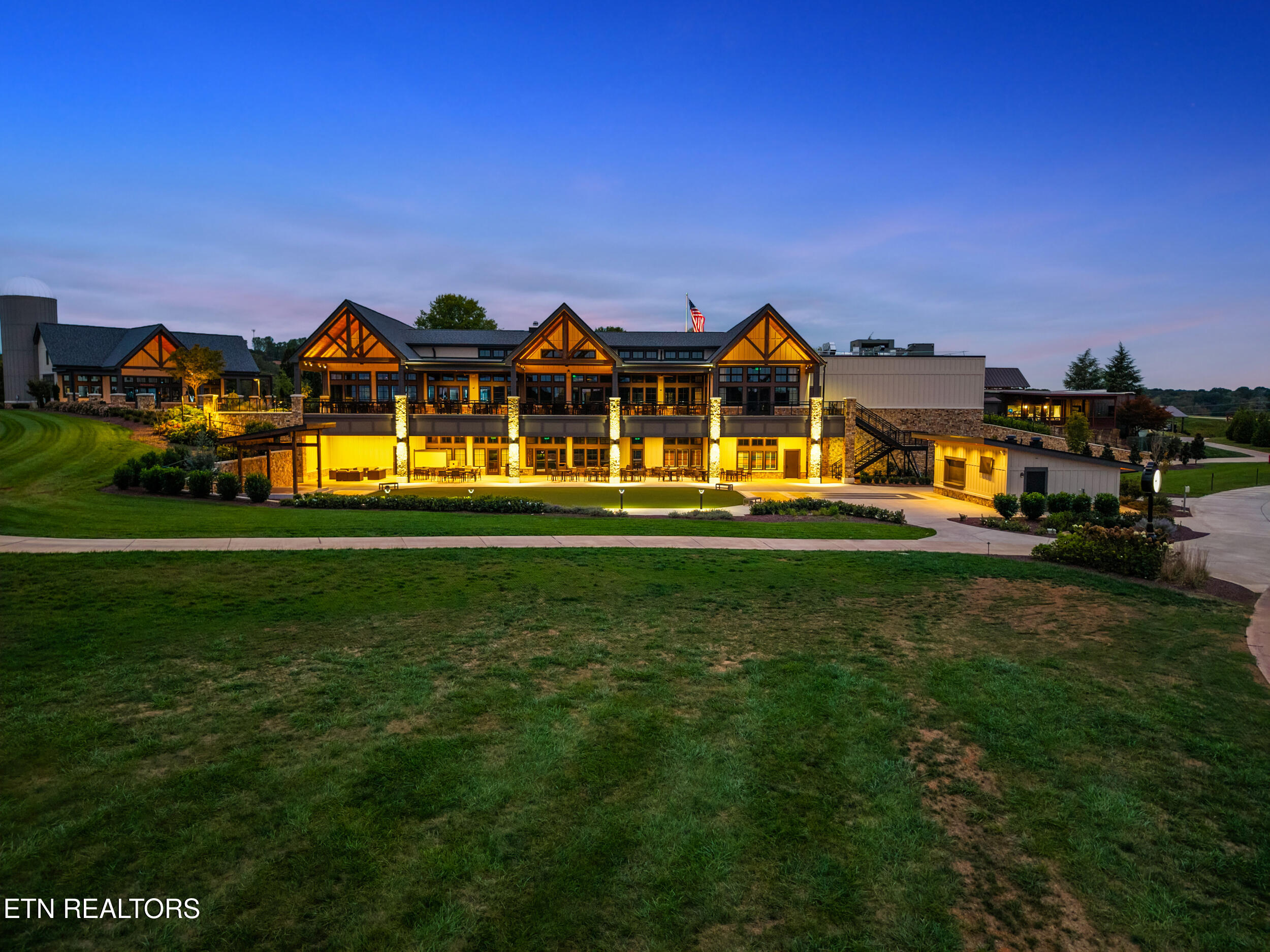 3014 Chestnut Lane Loudon TN 37774