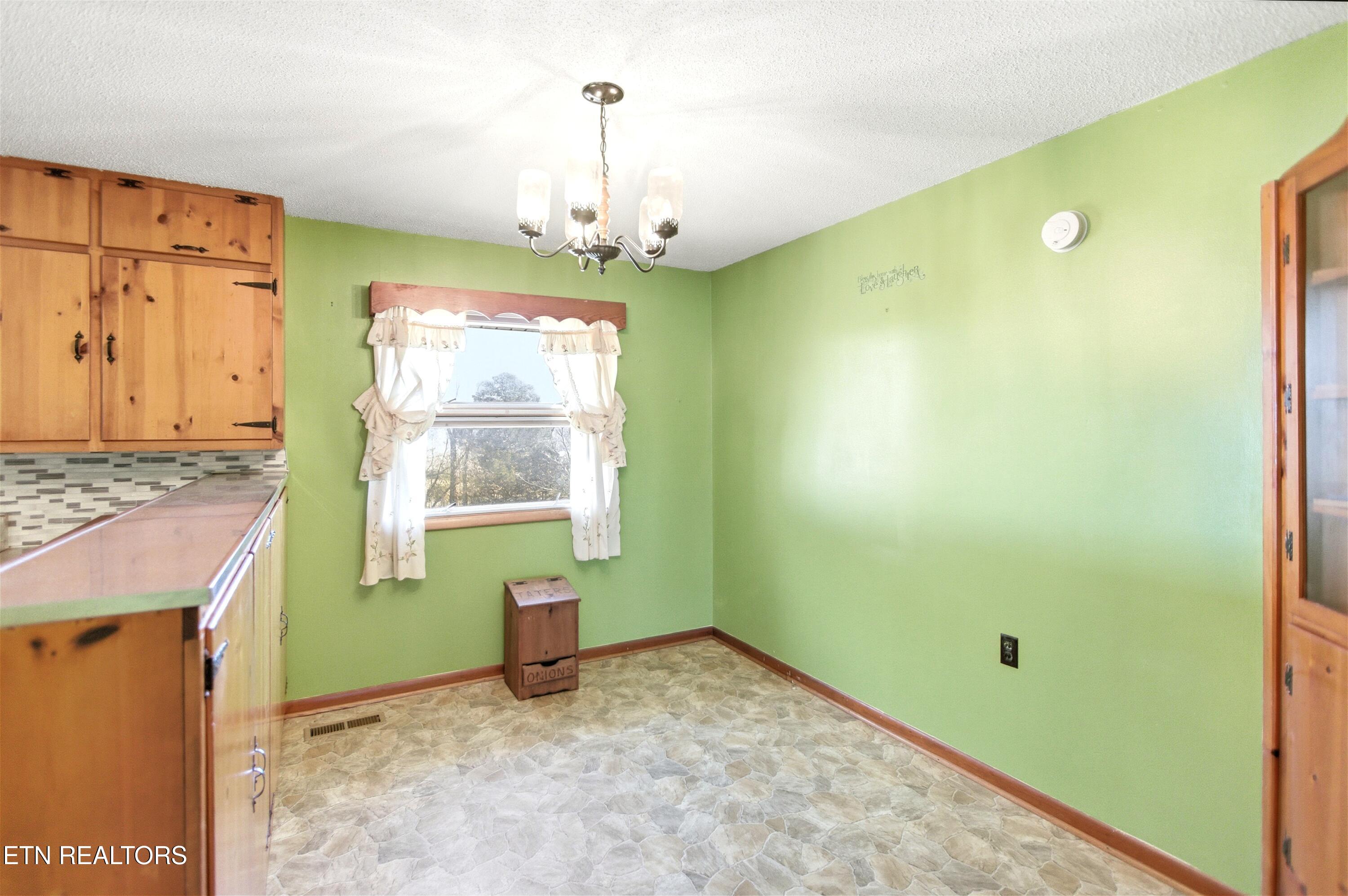 3236 Niles Ferry Road Vonore TN 37885