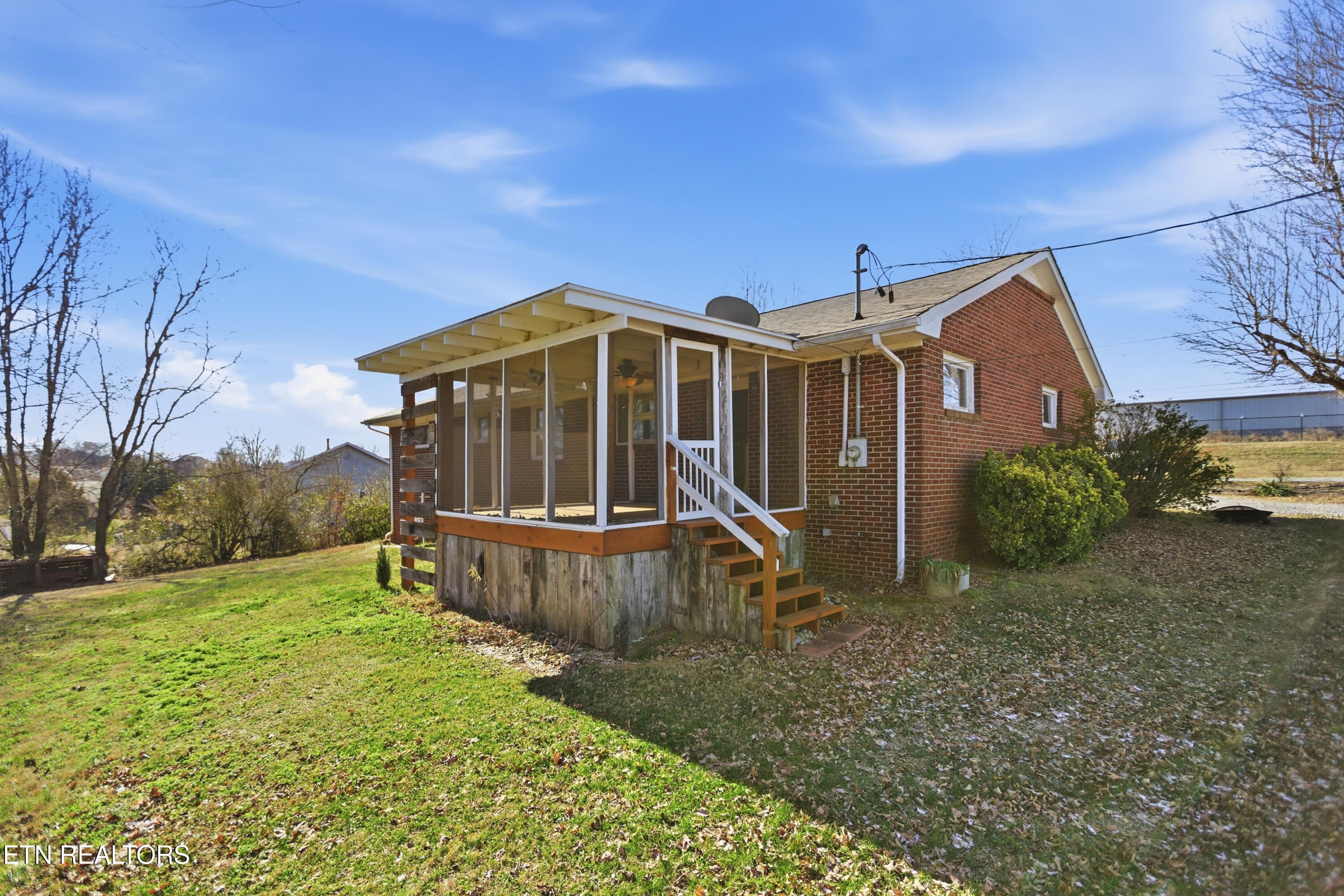3236 Niles Ferry Road Vonore TN 37885