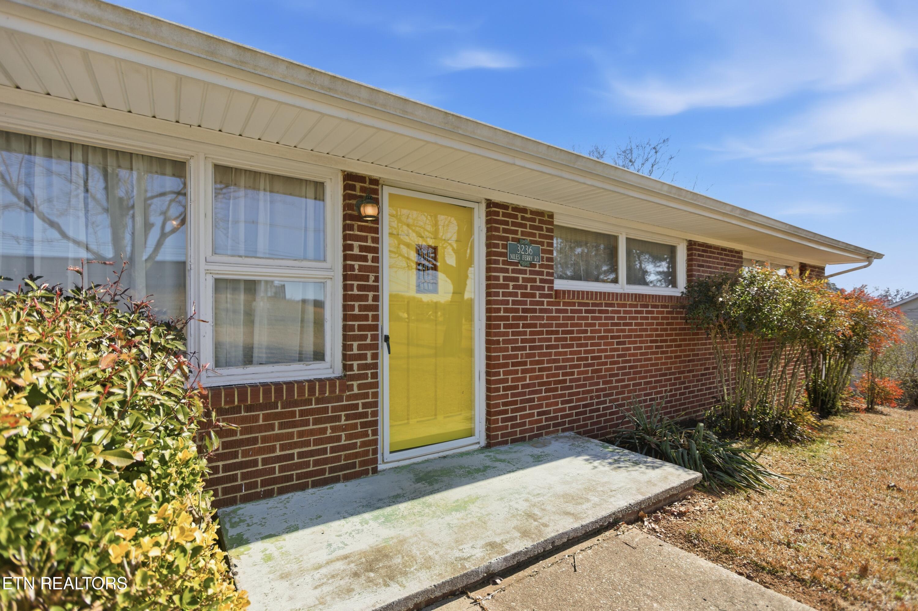 3236 Niles Ferry Road Vonore TN 37885