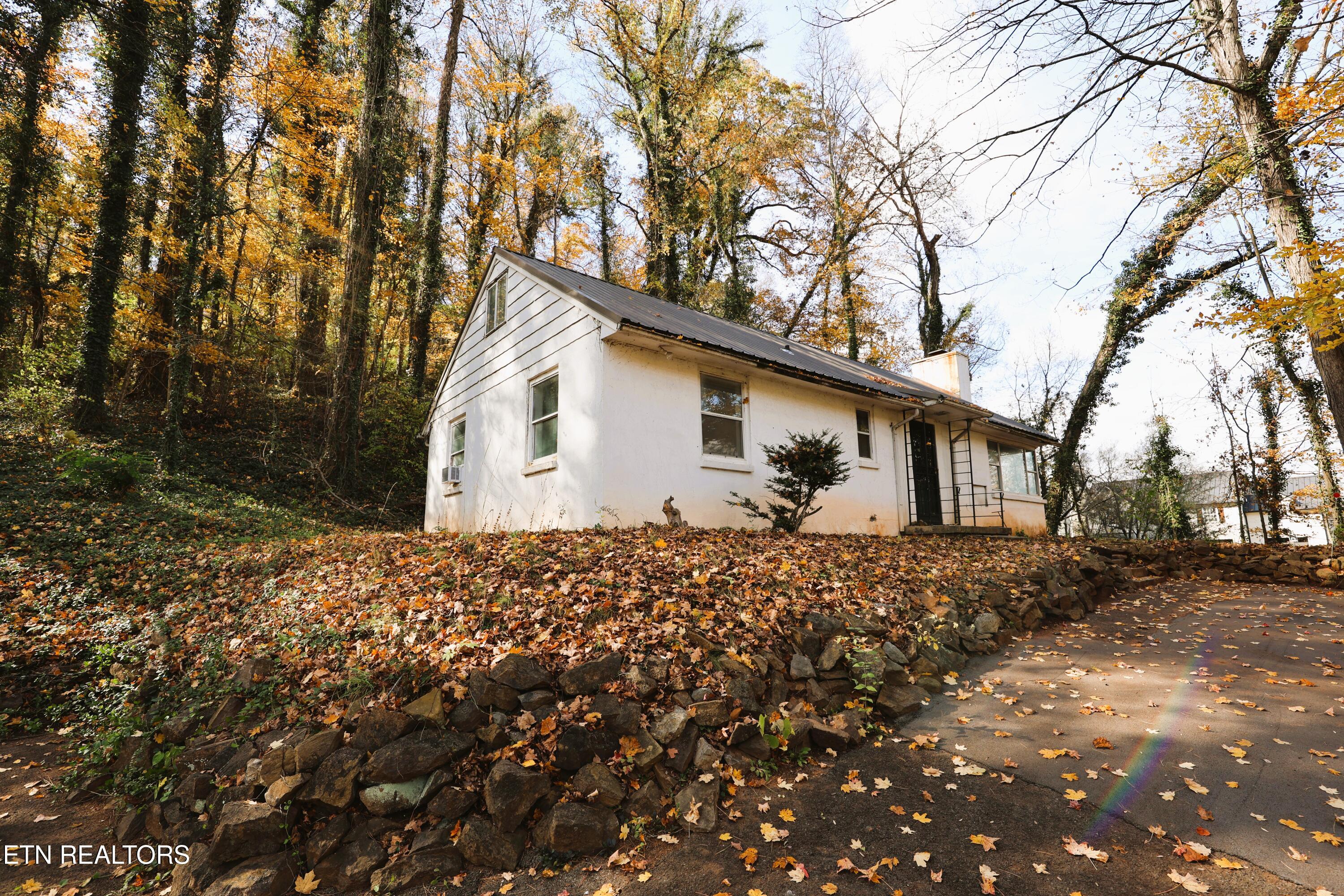 2353 Quiet Side Lane Knoxville TN 37920