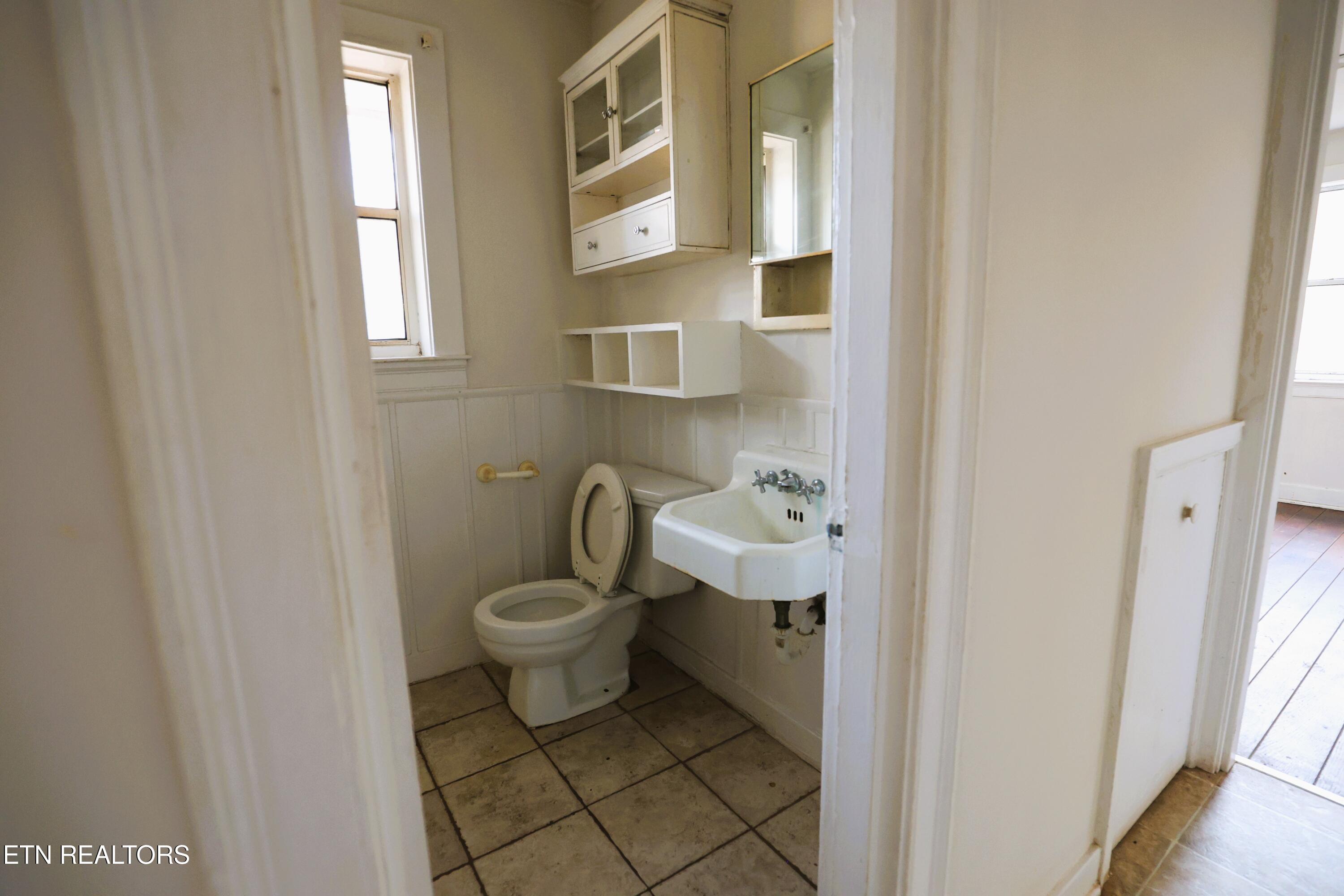 2353 Quiet Side Lane Knoxville TN 37920