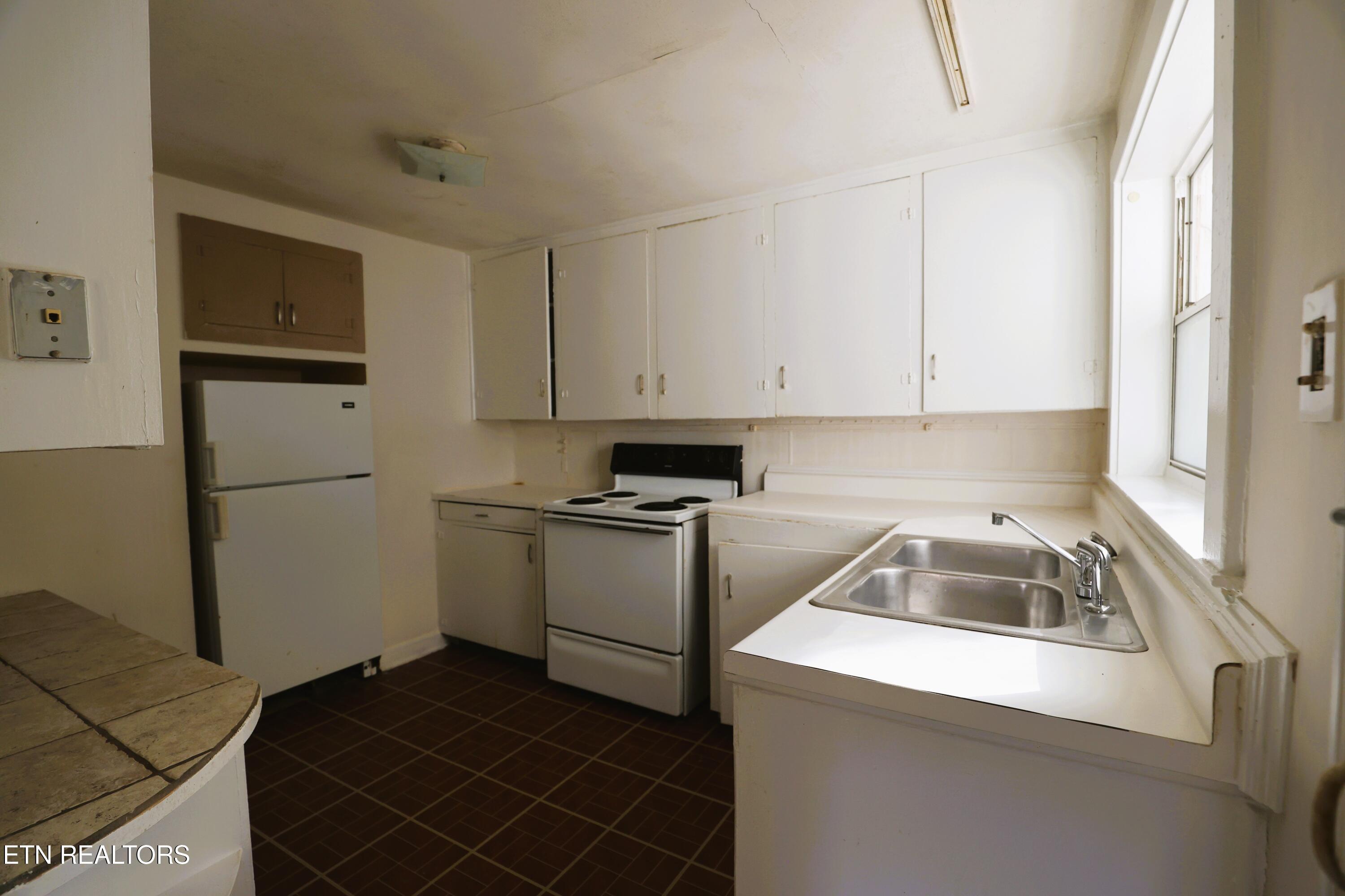 2353 Quiet Side Lane Knoxville TN 37920