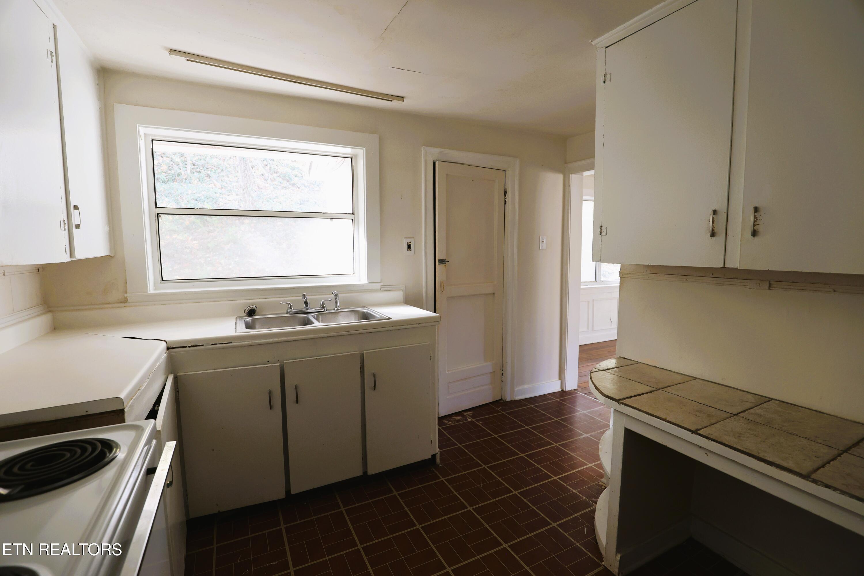 2353 Quiet Side Lane Knoxville TN 37920