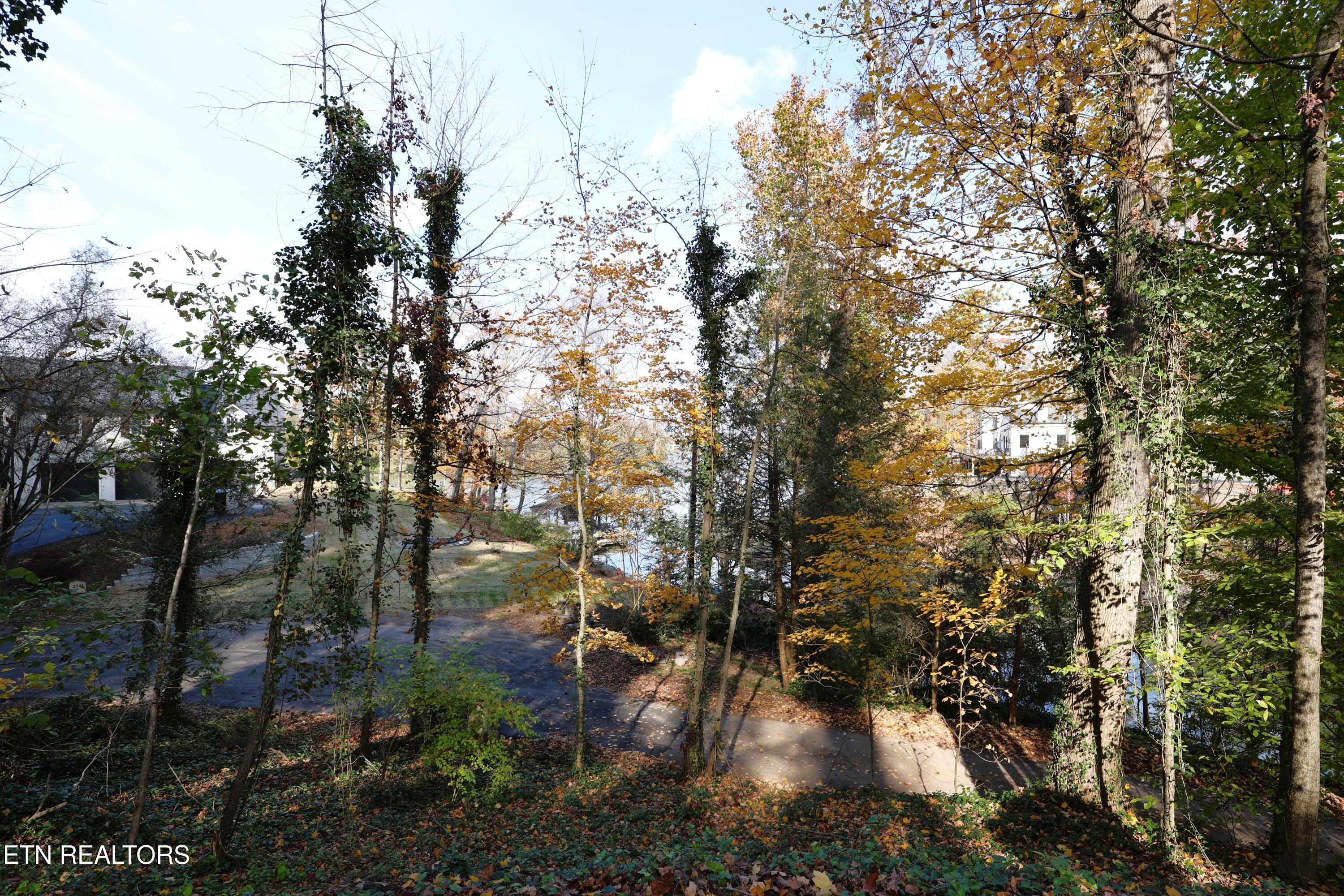 2353 Quiet Side Lane Knoxville TN 37920