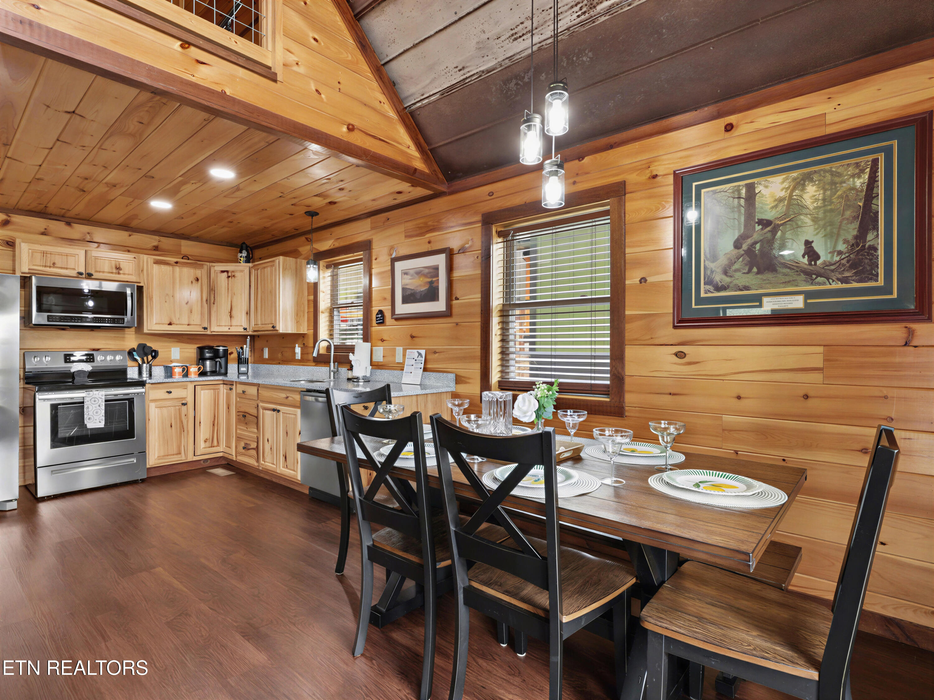 223 Chimney Tops Way Gatlinburg TN 37738